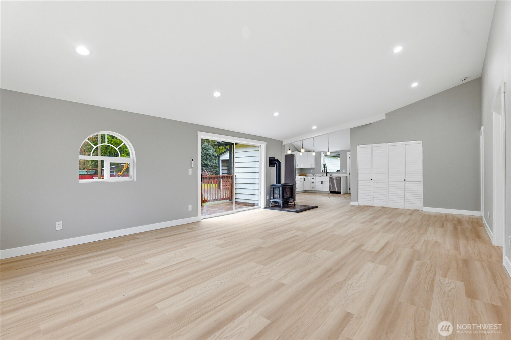 15608 252nd Street Ct E