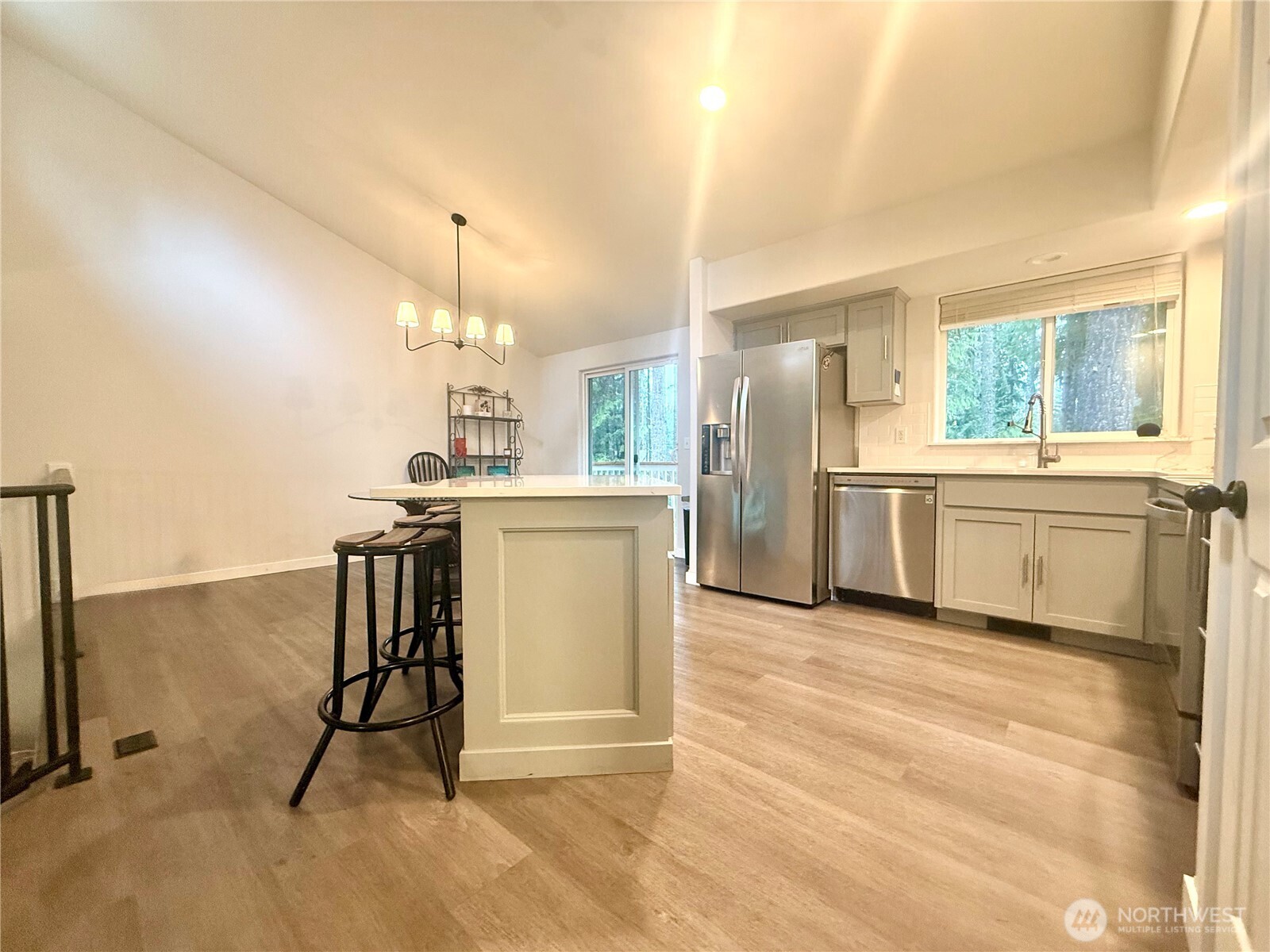 18240 E Clear lake Boulevard SE