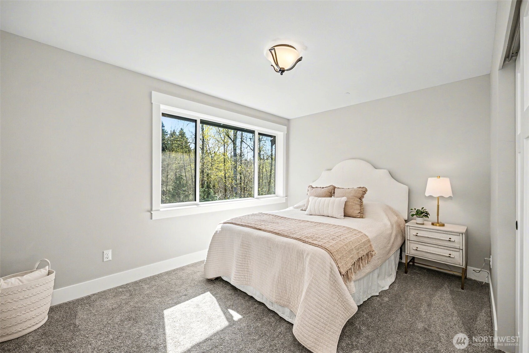 17823 214th Avenue Ct E