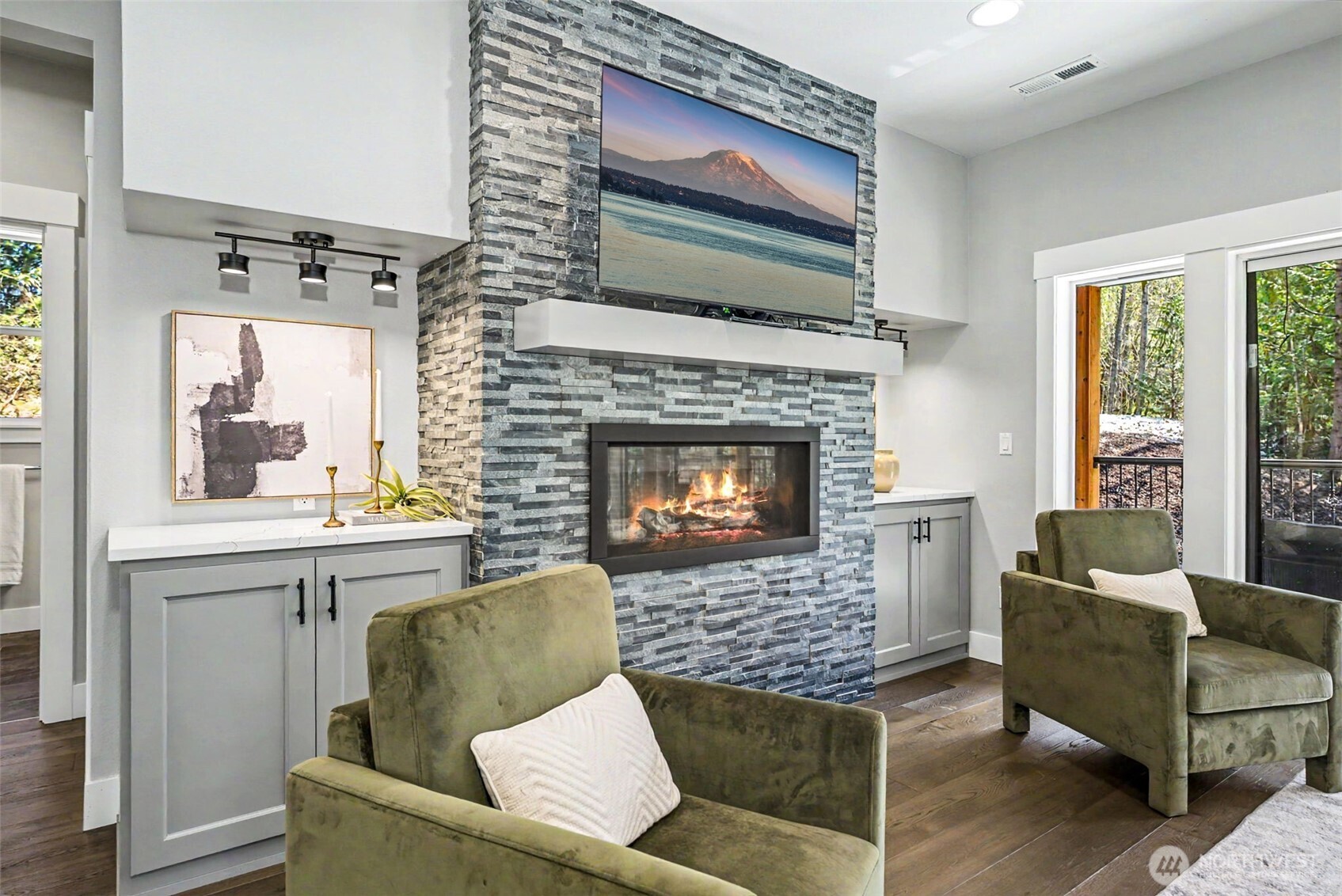 17823 214th Avenue Ct E