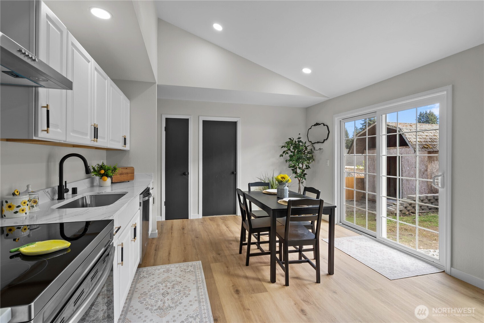 1956 E 65th Street