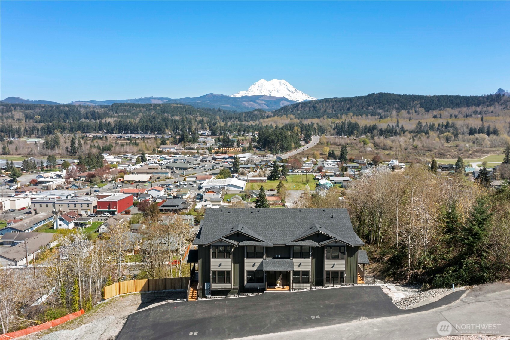 117 Orchard Avenue S Unit: B