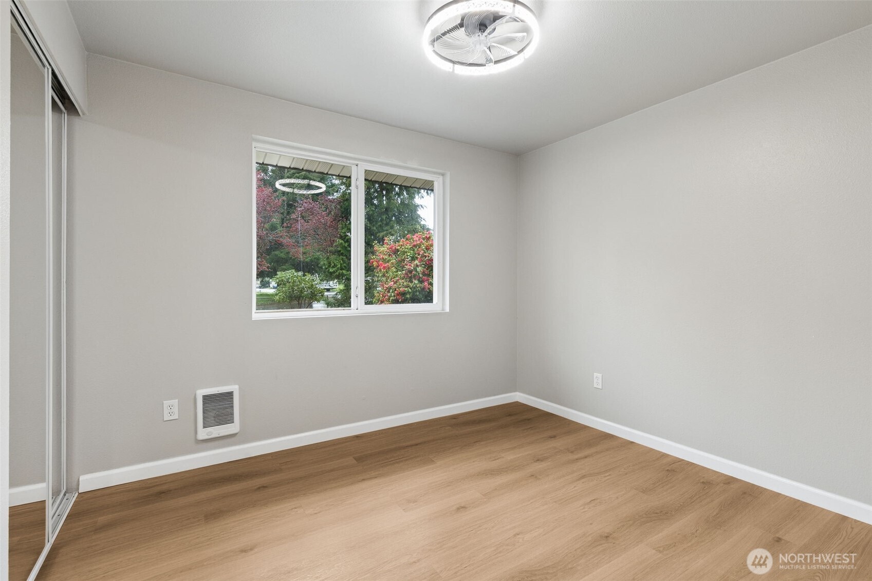 8930 Quinault Loop NE