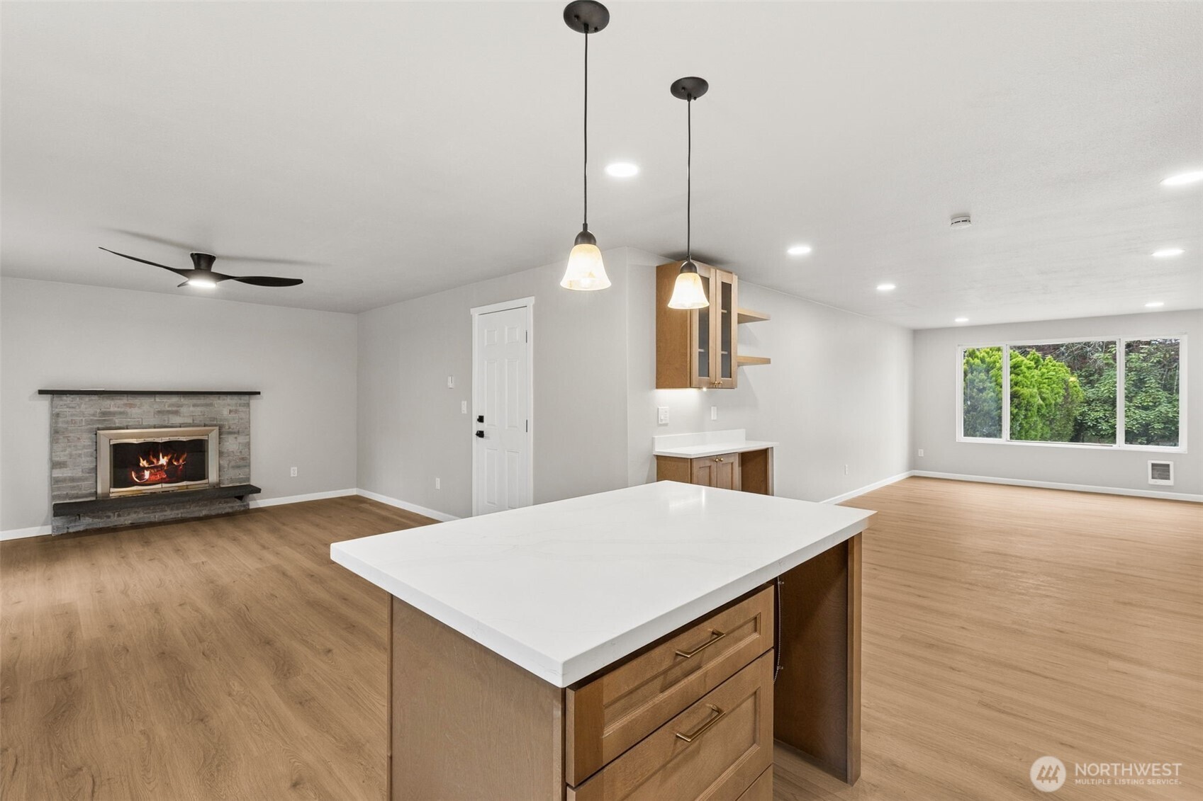 8930 Quinault Loop NE