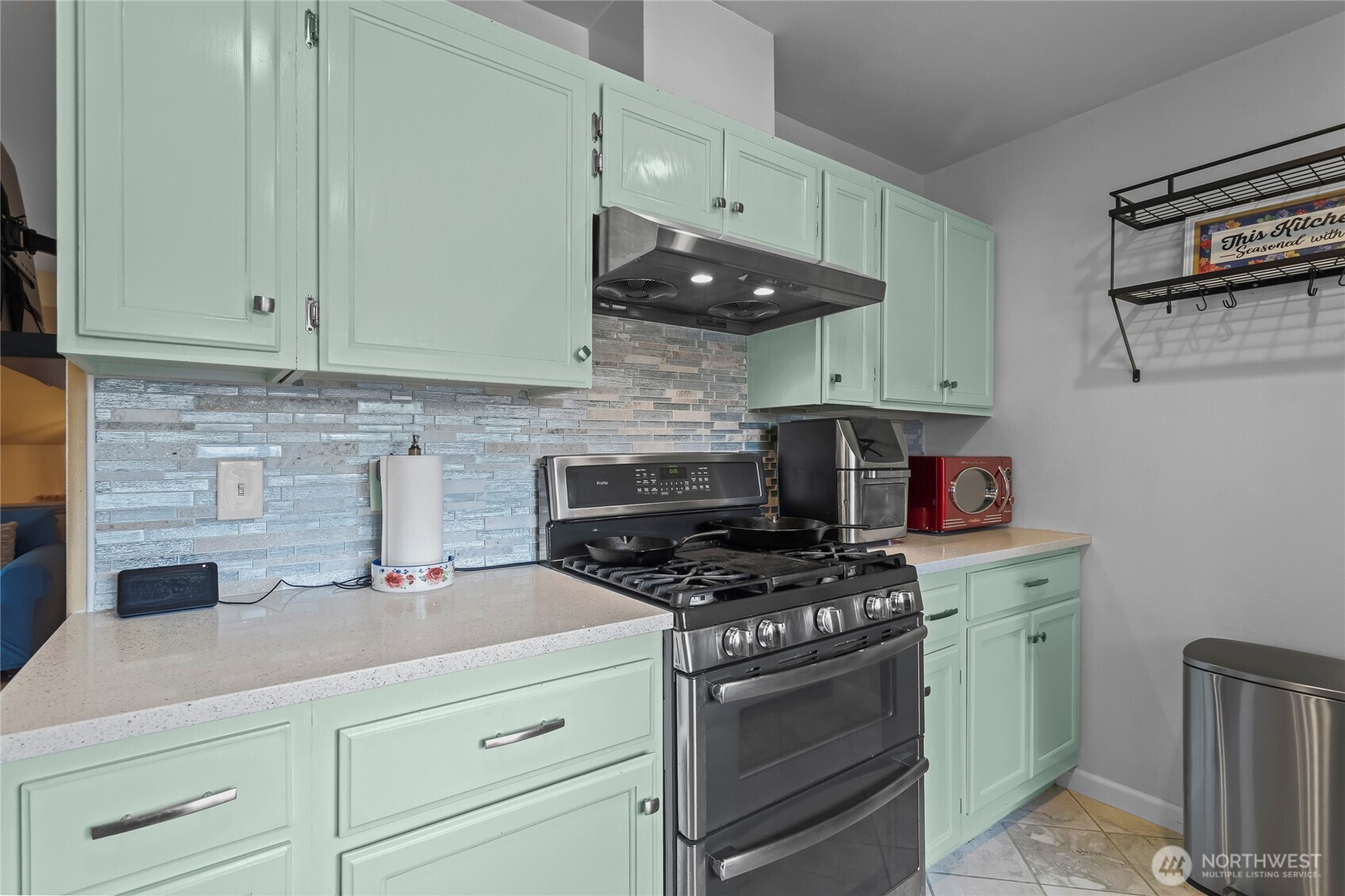 1305 185th Street E