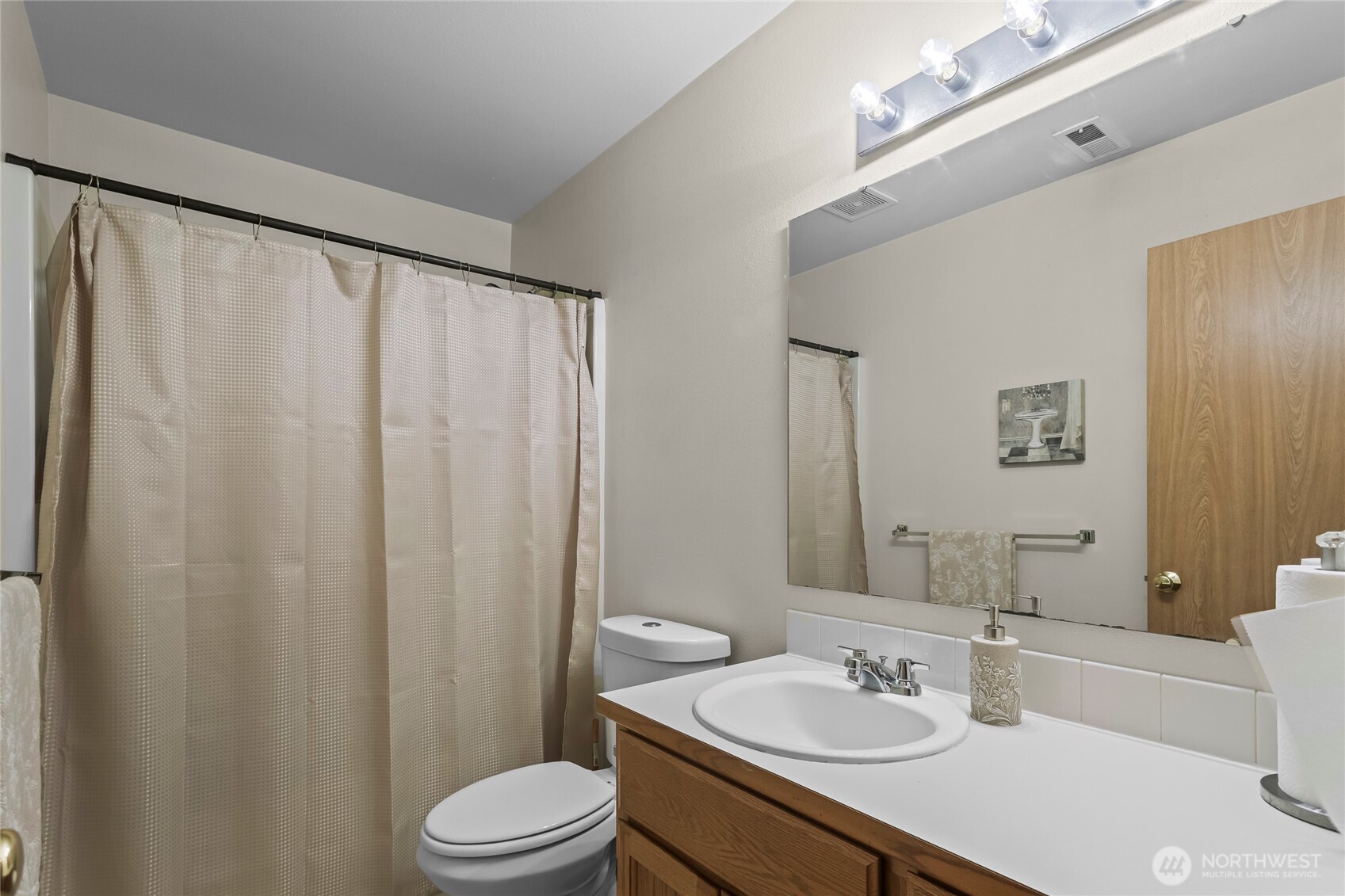 1305 185th Street E
