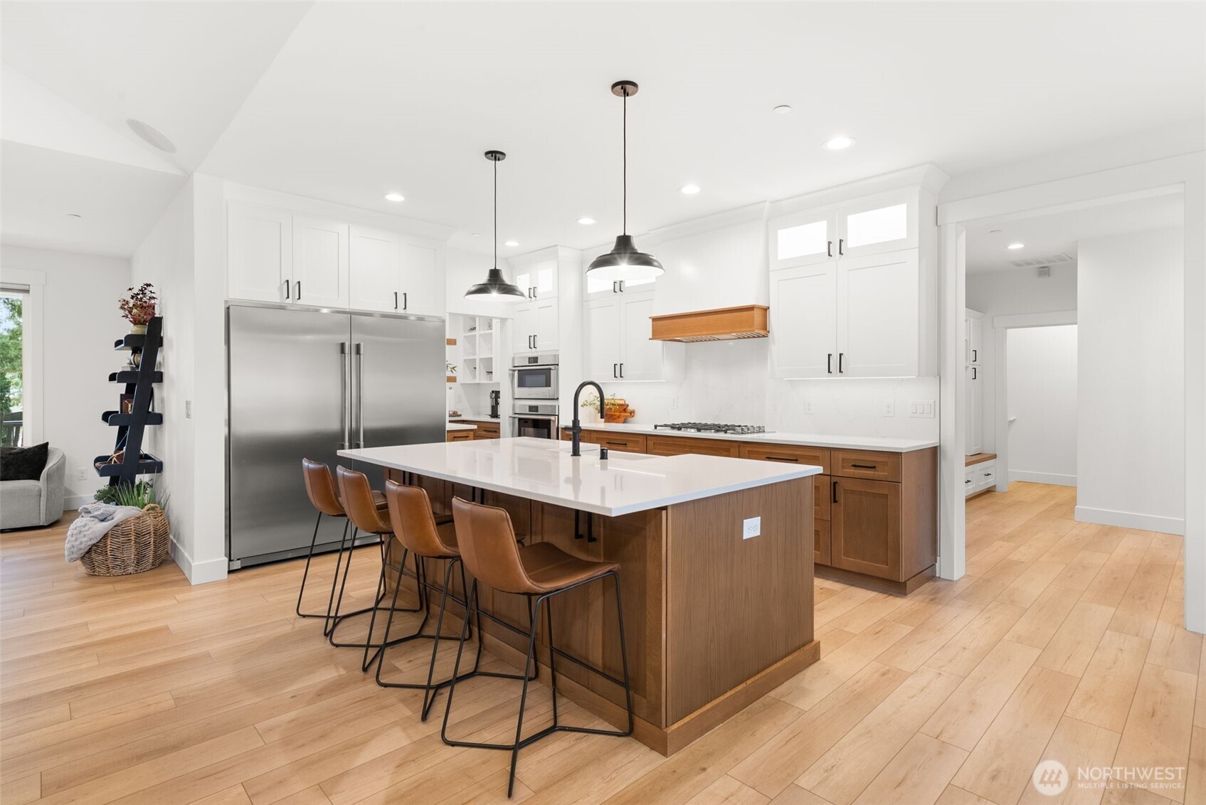 17905 28th Street E