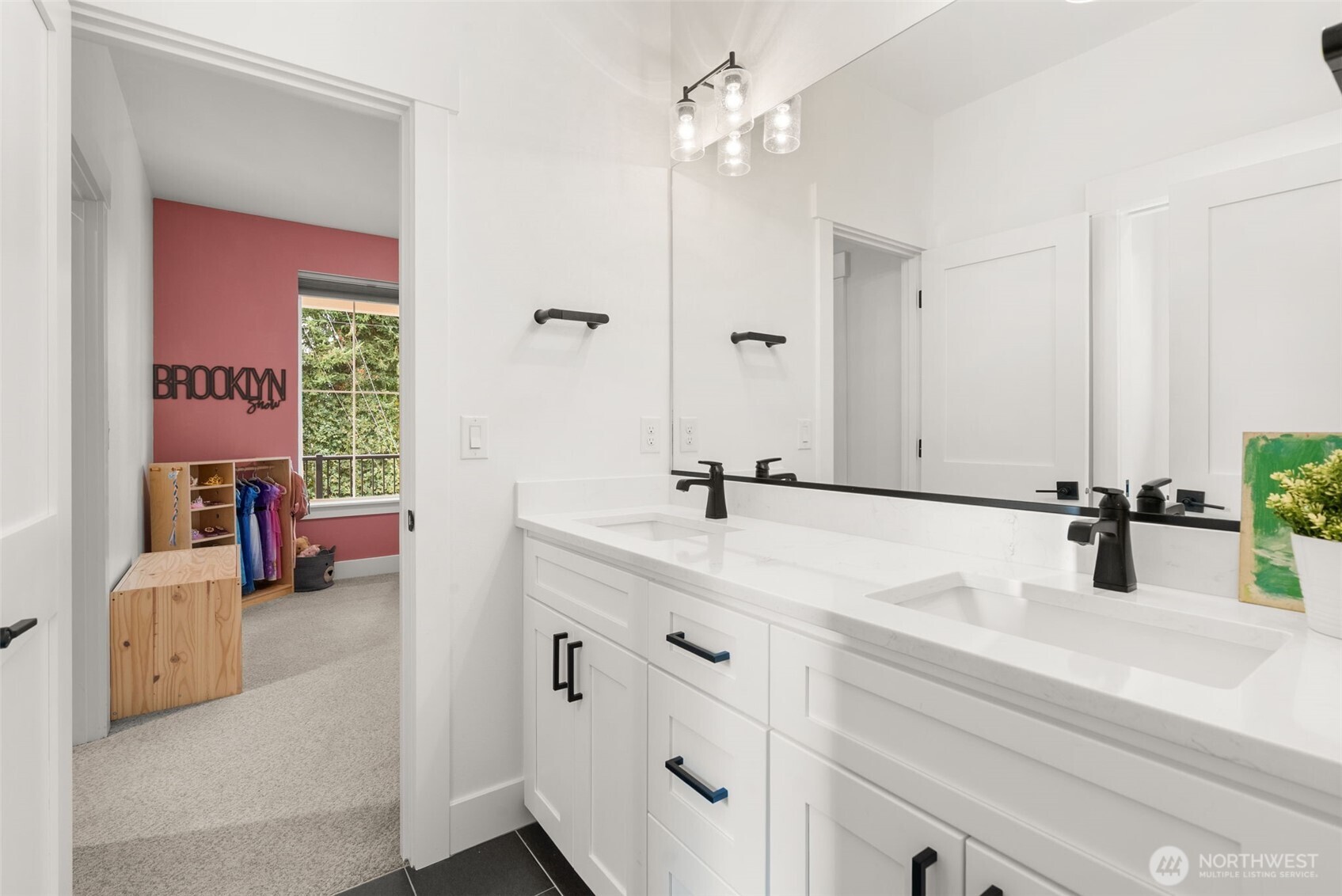 17905 28th Street E