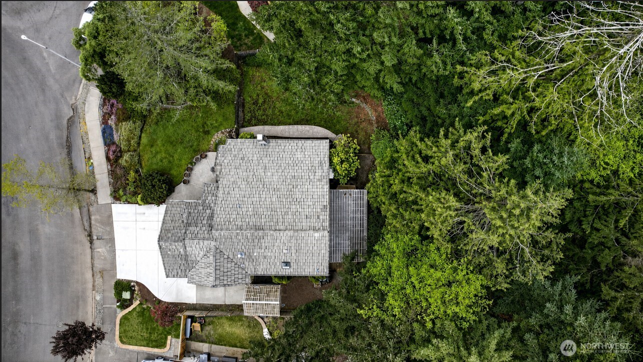 1610 28th Place SE