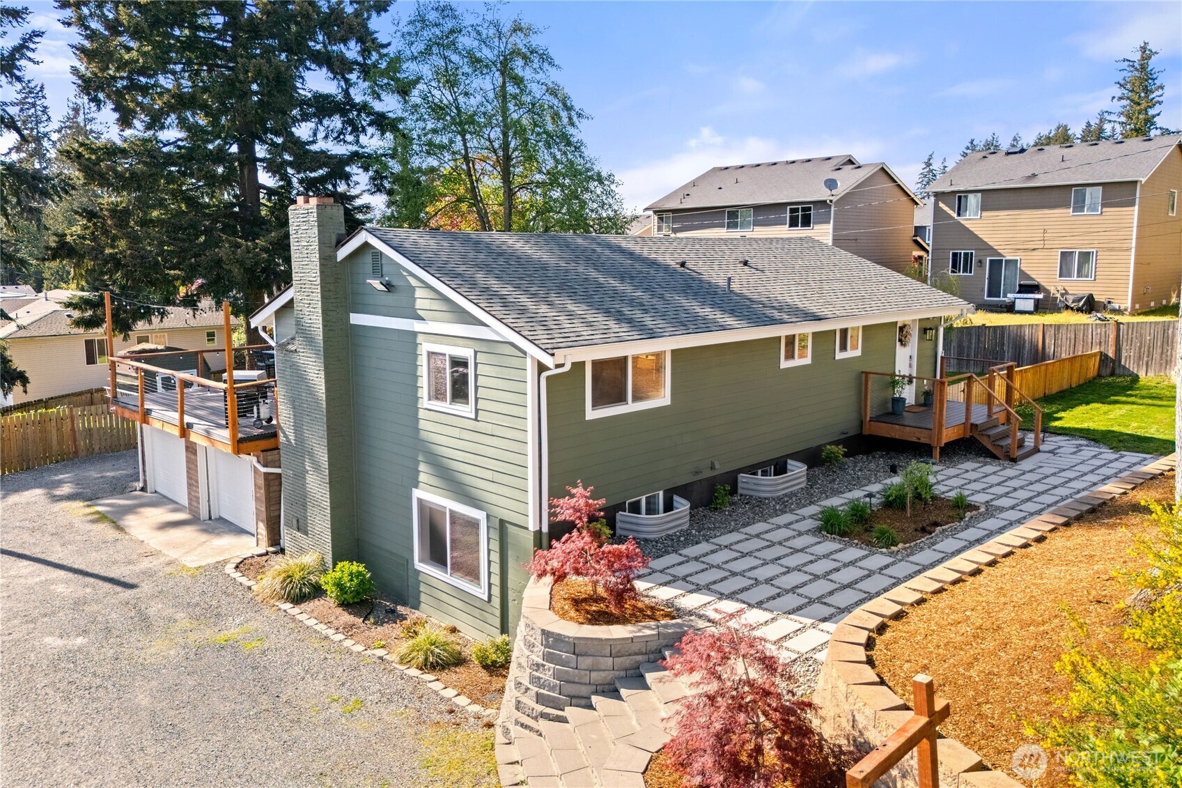 469 Hoquiam Avenue NE