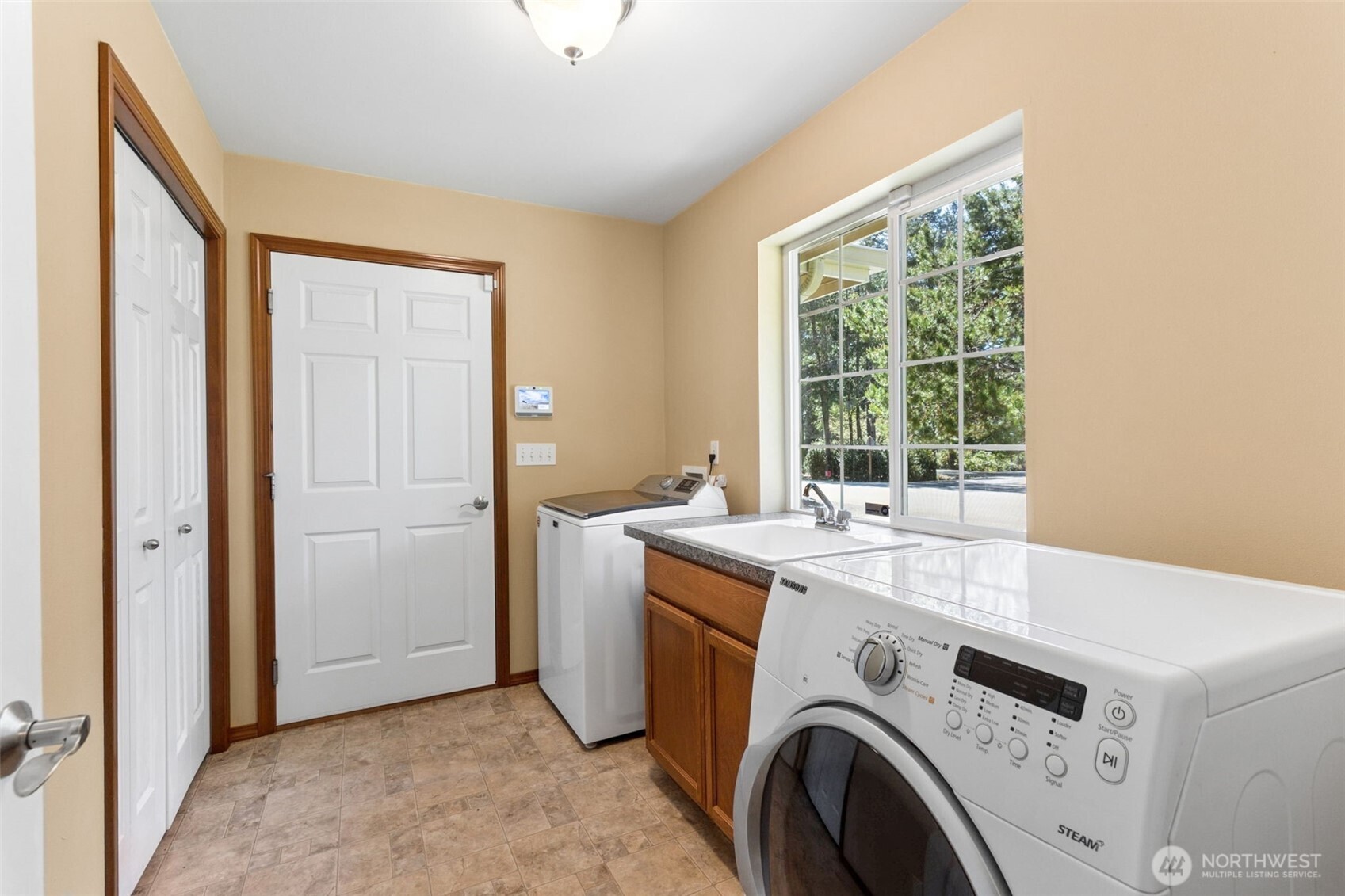 51 E Vine Maple Lane