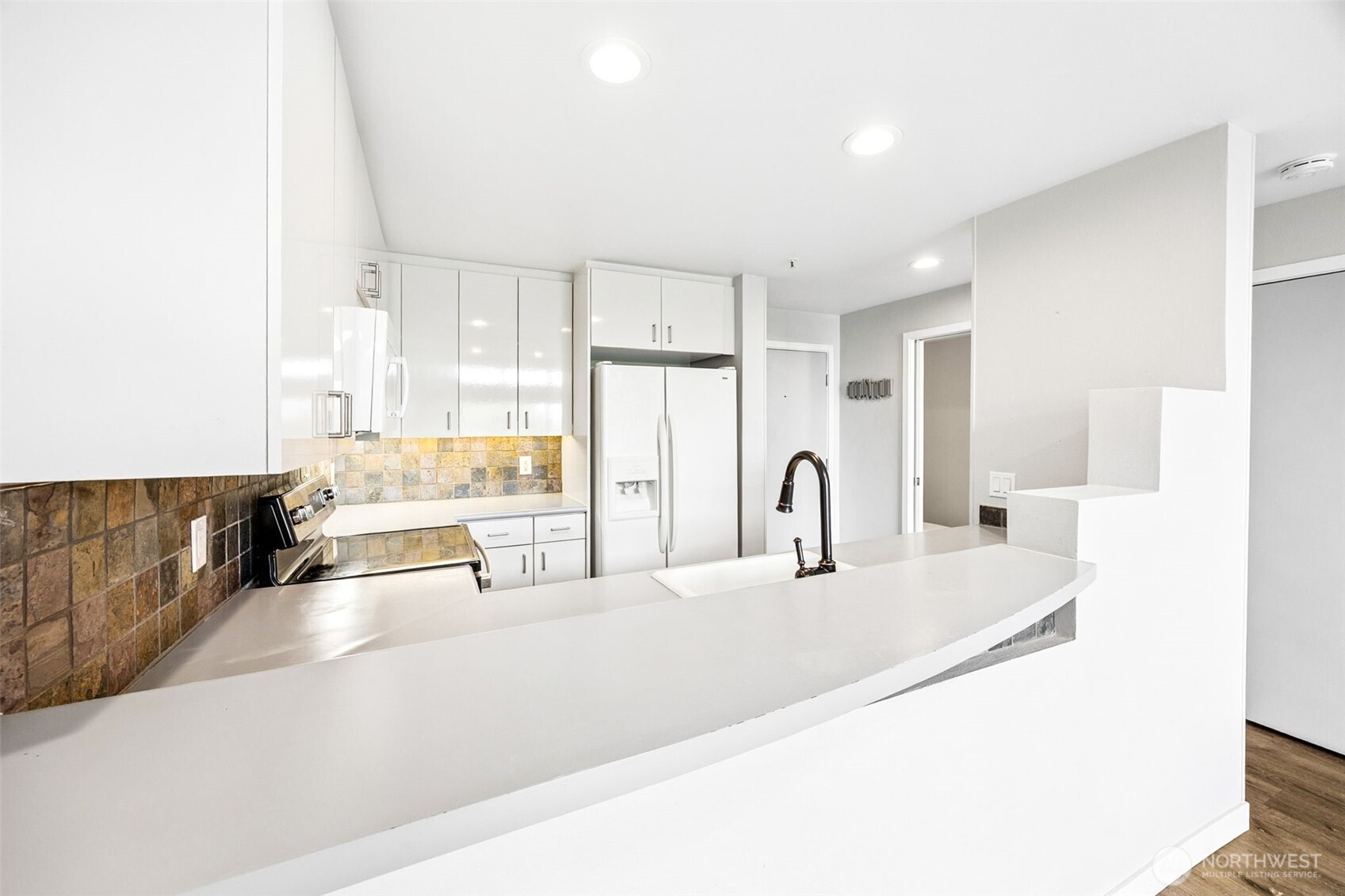 1 Broadway Unit: 302