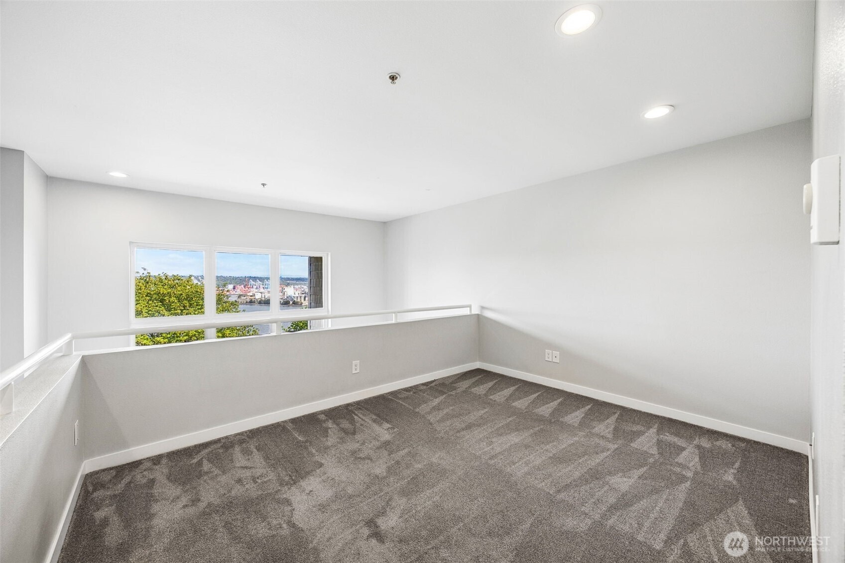 1 Broadway Unit: 302