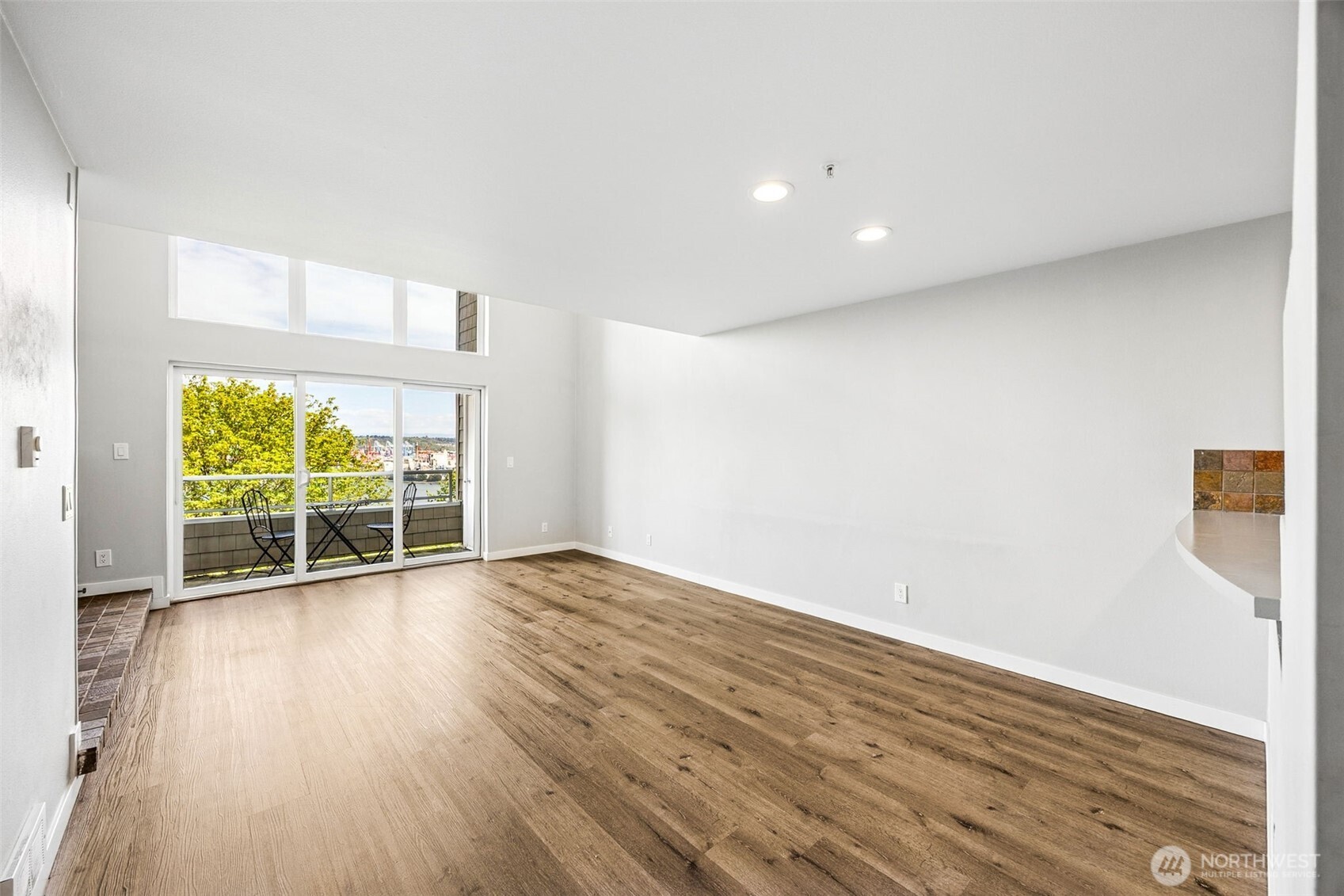 1 Broadway Unit: 302