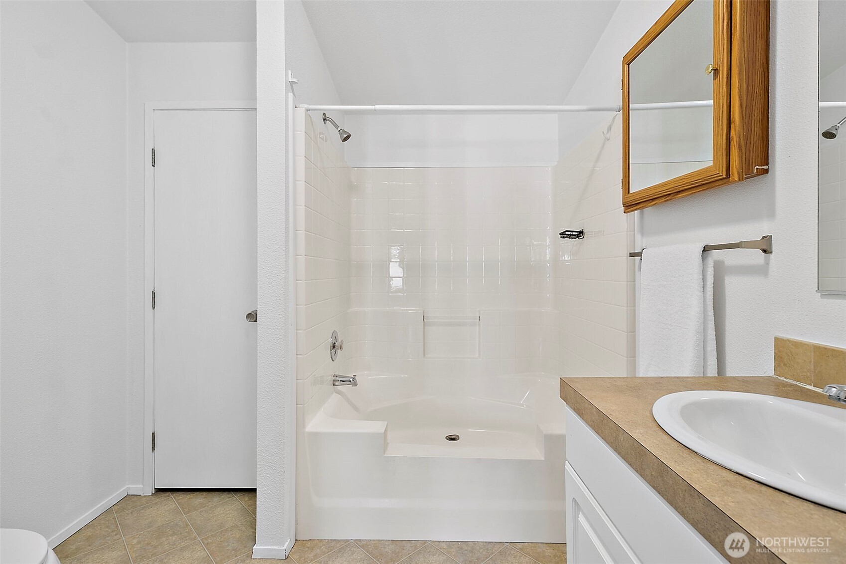 1720 Maple Lane Court Unit: 22