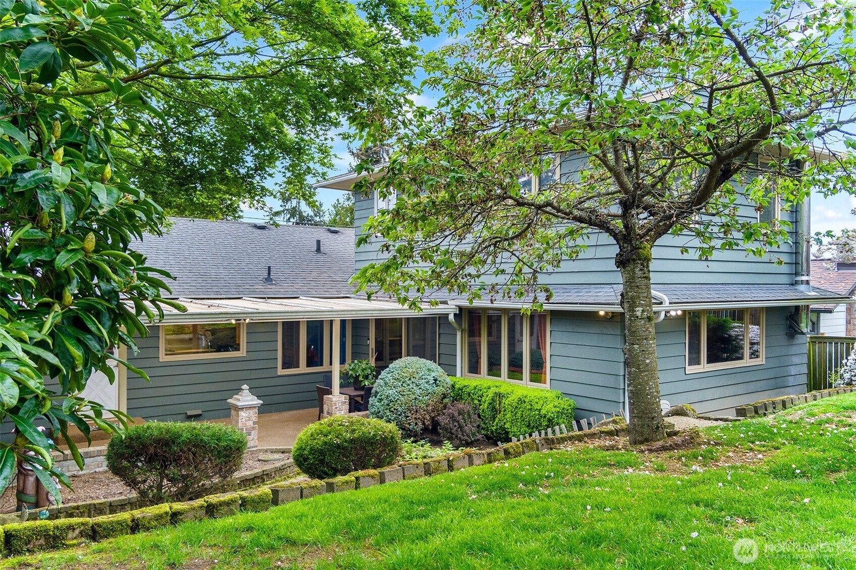 4919 Dogwood Drive