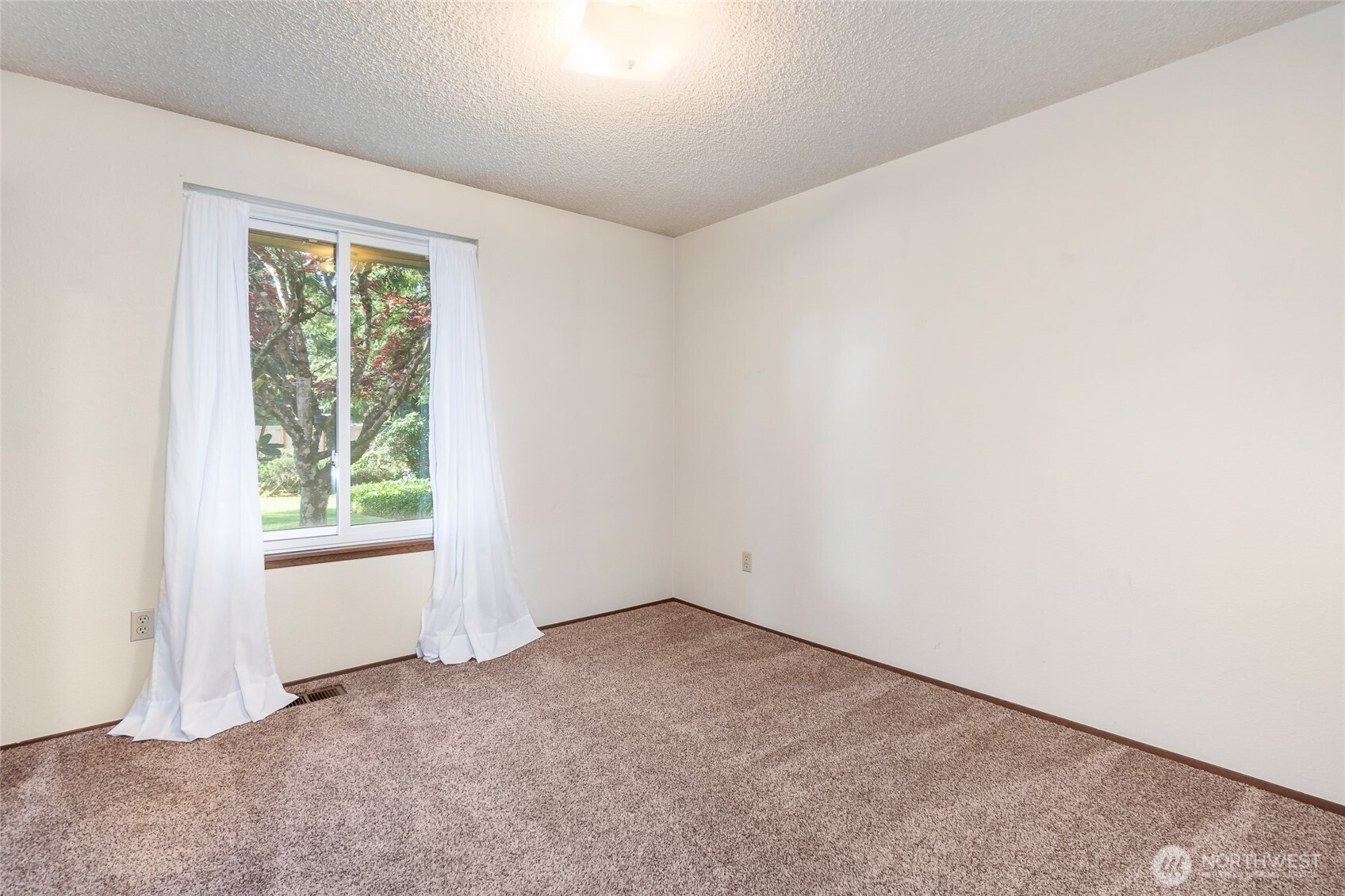 1205 156th Street Ct E
