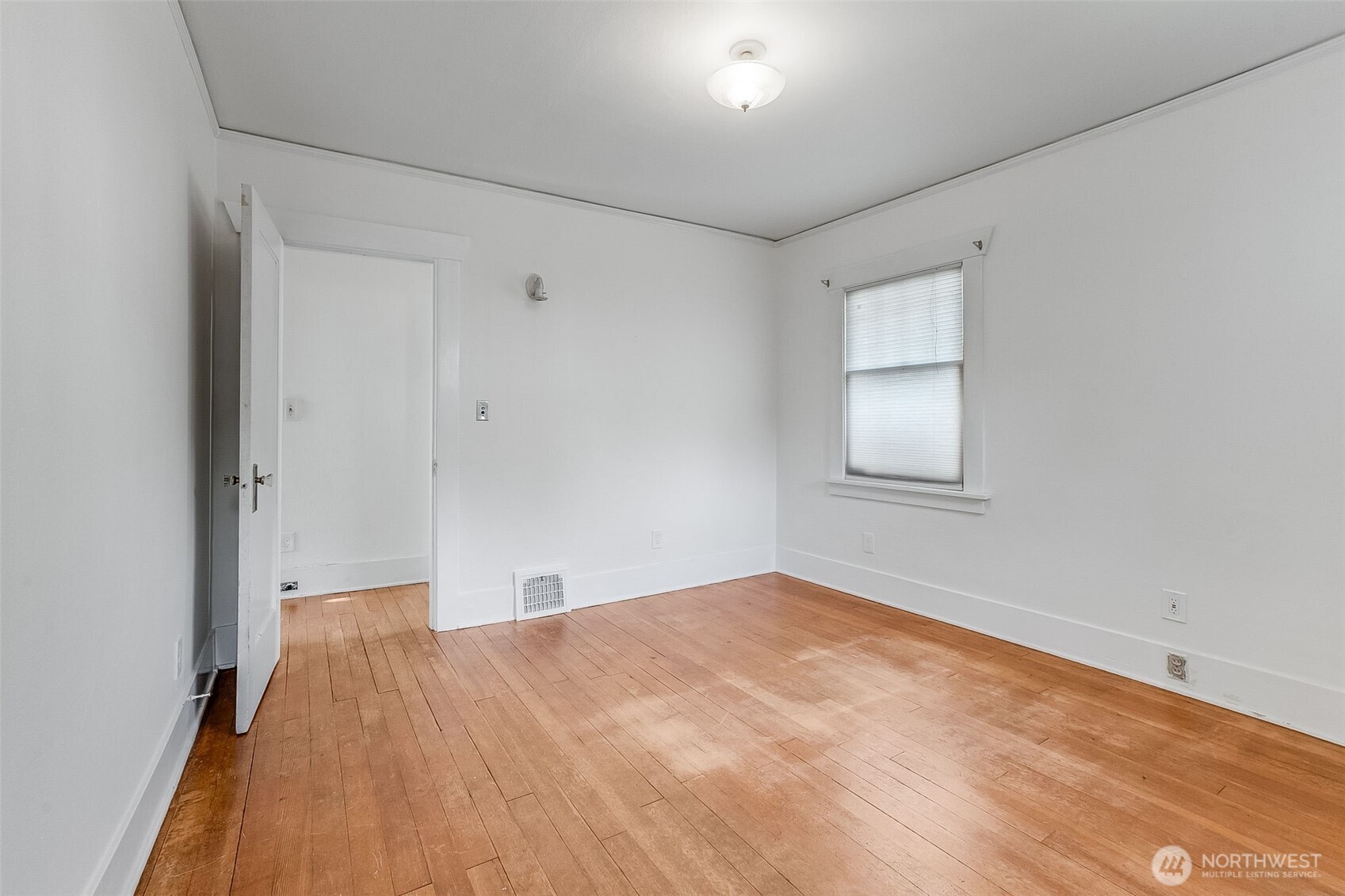 1218 S 4th Street