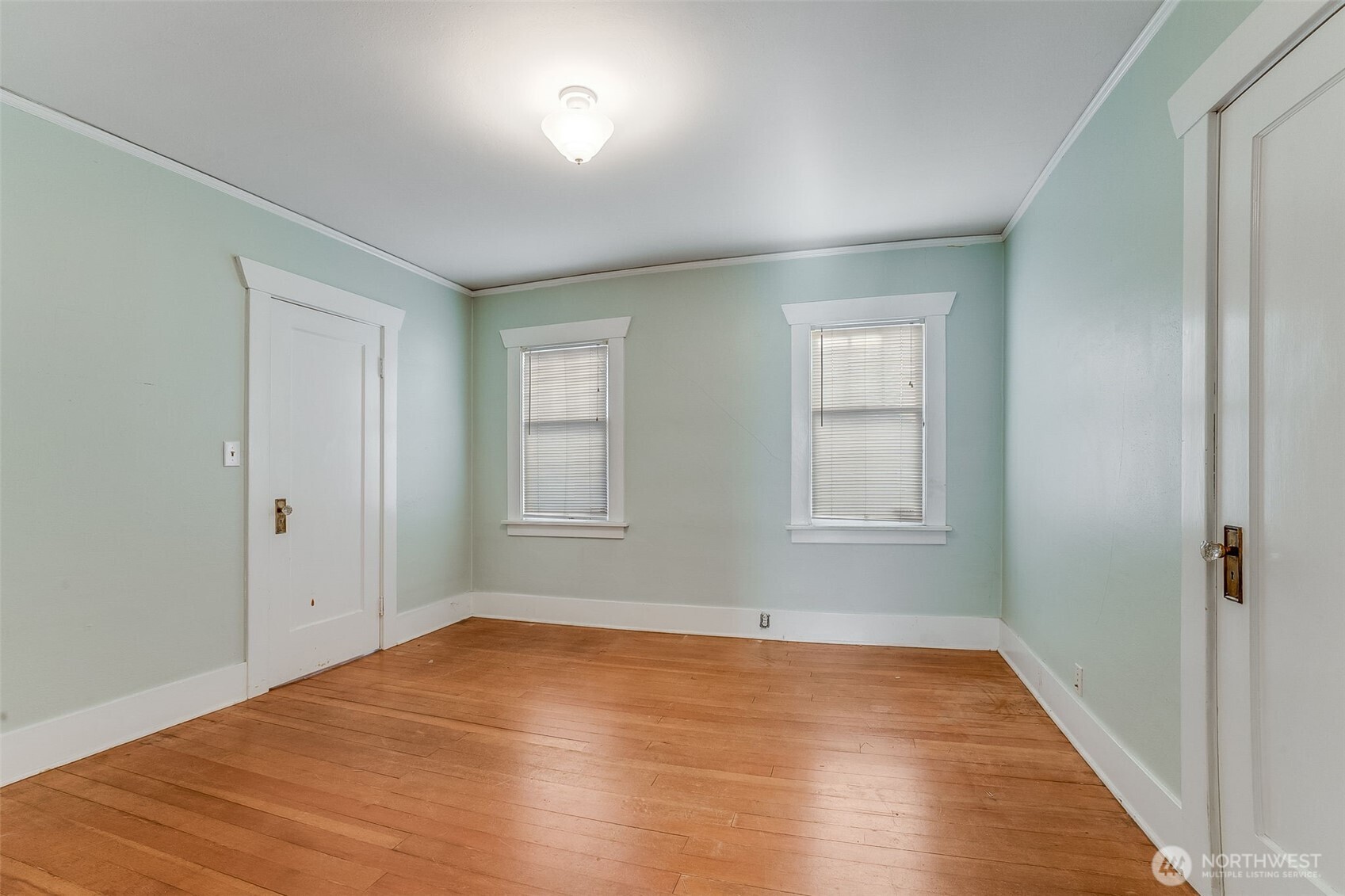 1218 S 4th Street