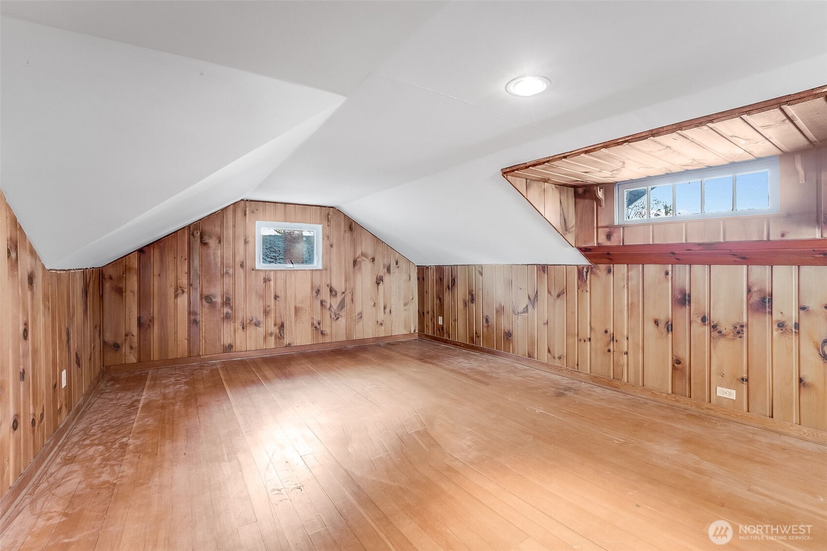 1218 S 4th Street