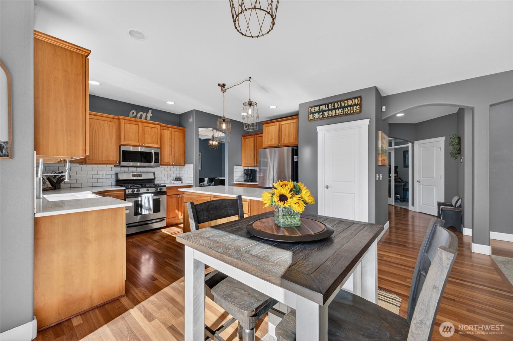 Exceptionally Maintained Home in Morning View Ridge 