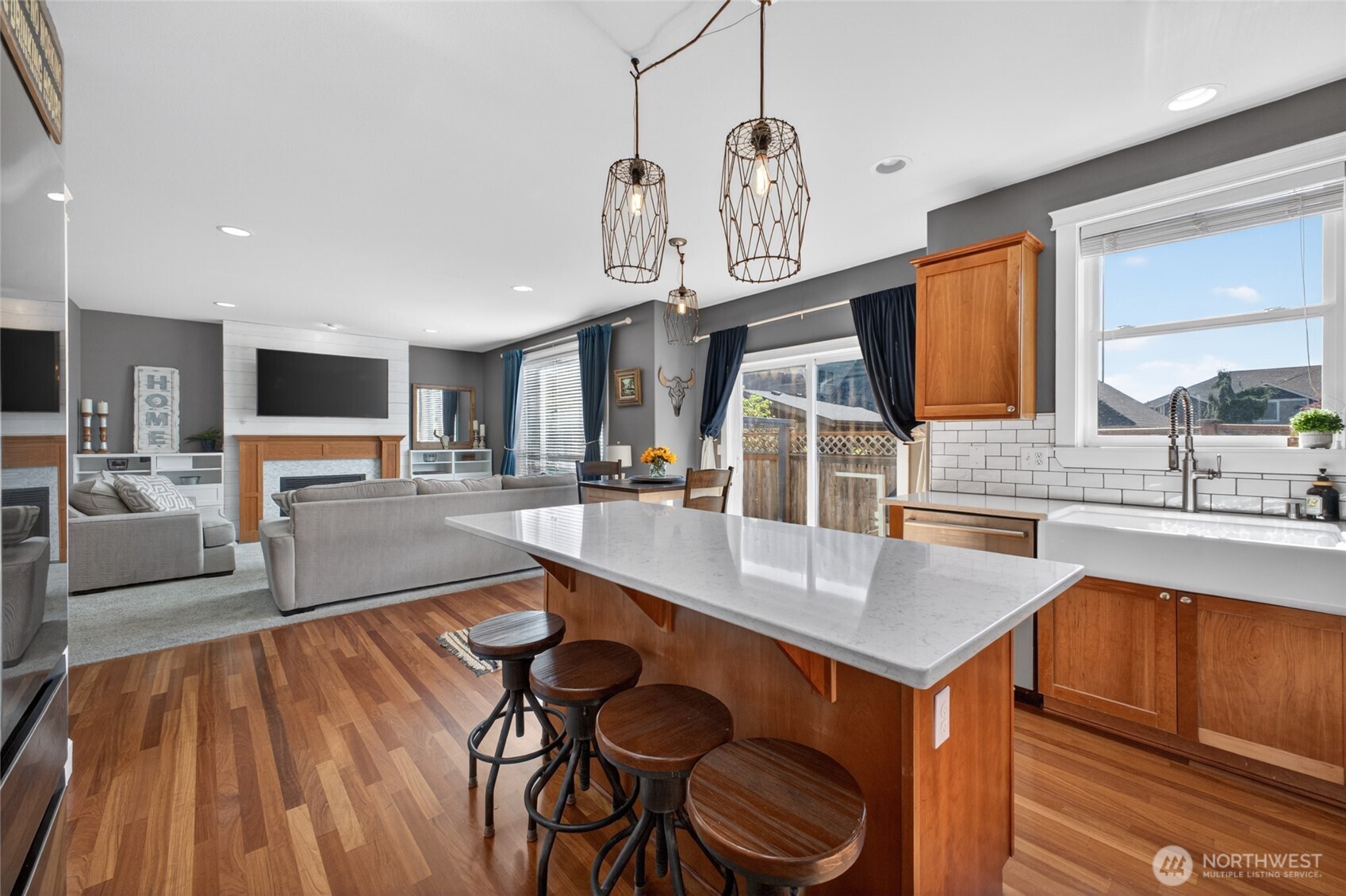 Exceptionally Maintained Home in Morning View Ridge 