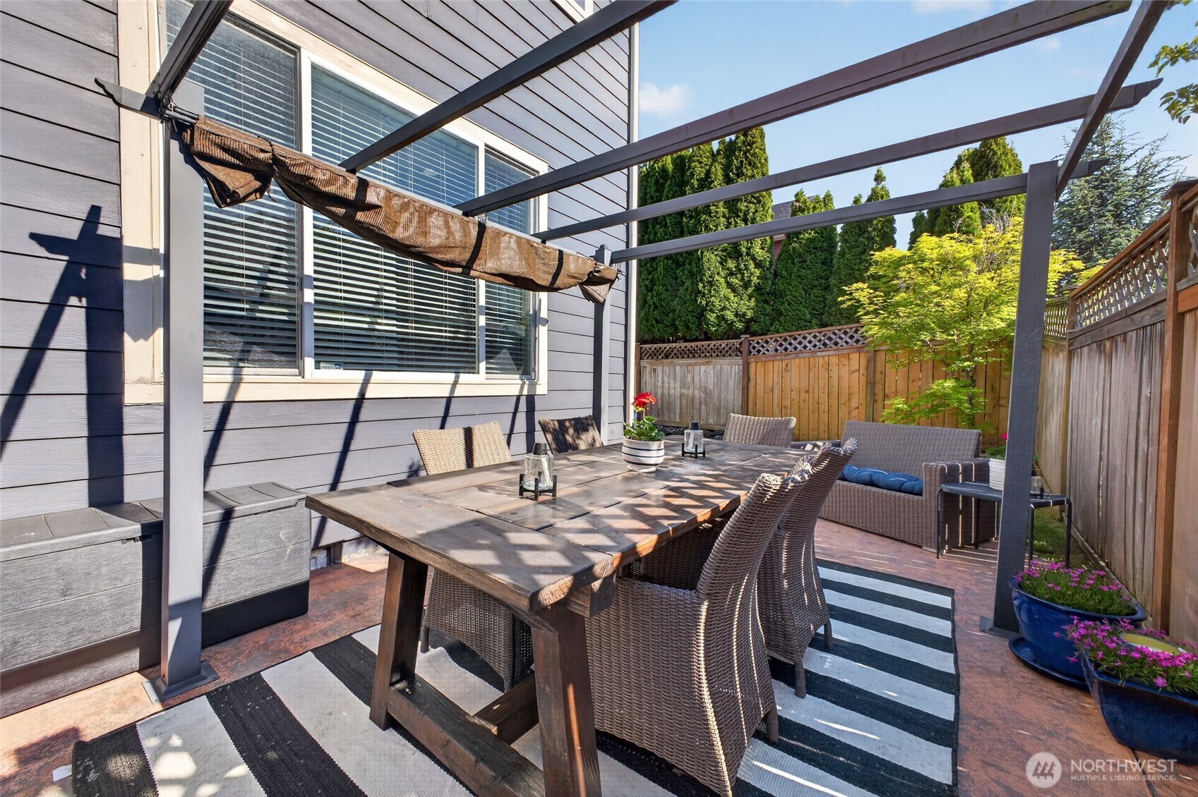 Exceptionally Maintained Home in Morning View Ridge 