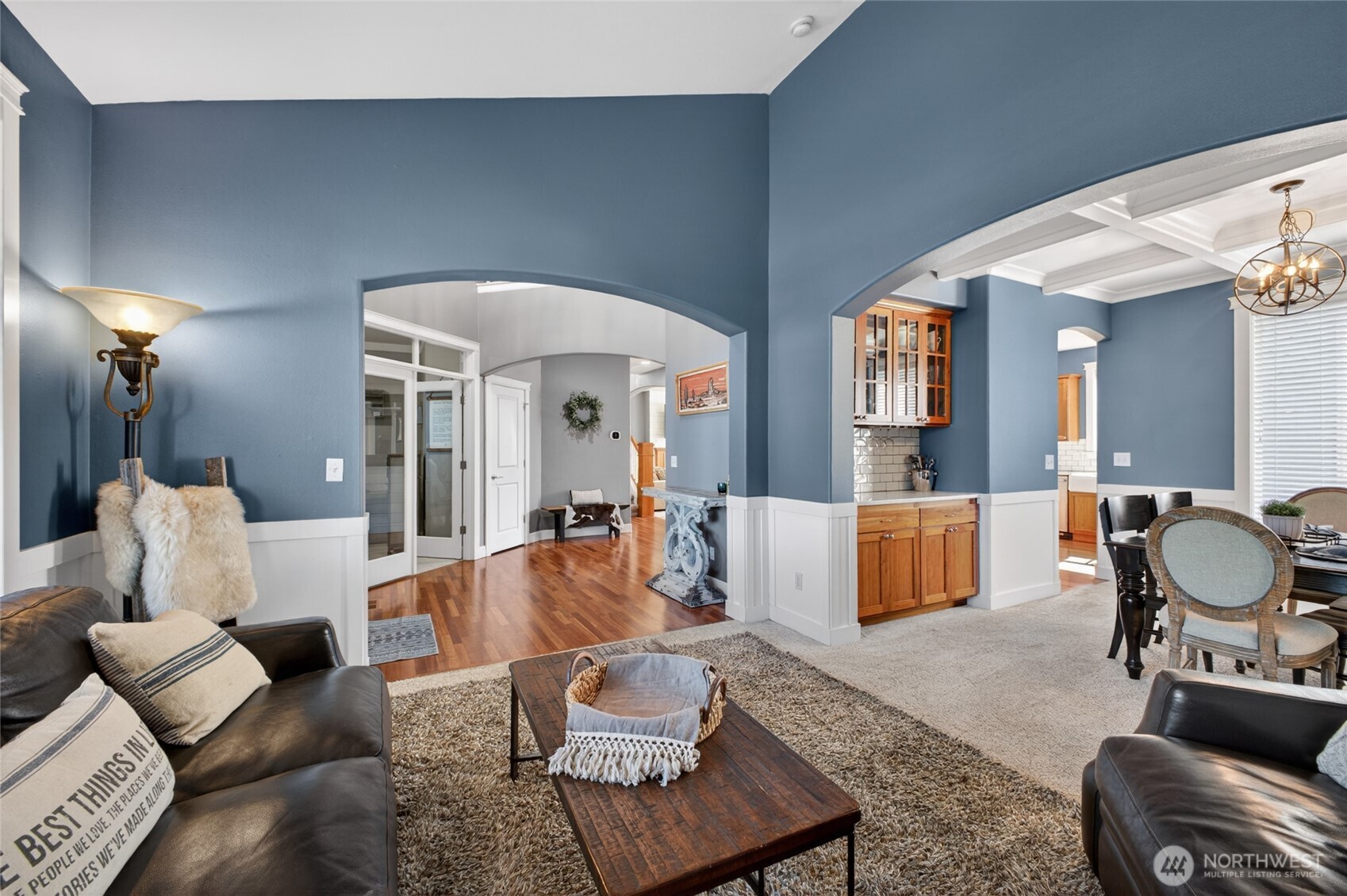 Exceptionally Maintained Home in Morning View Ridge 
