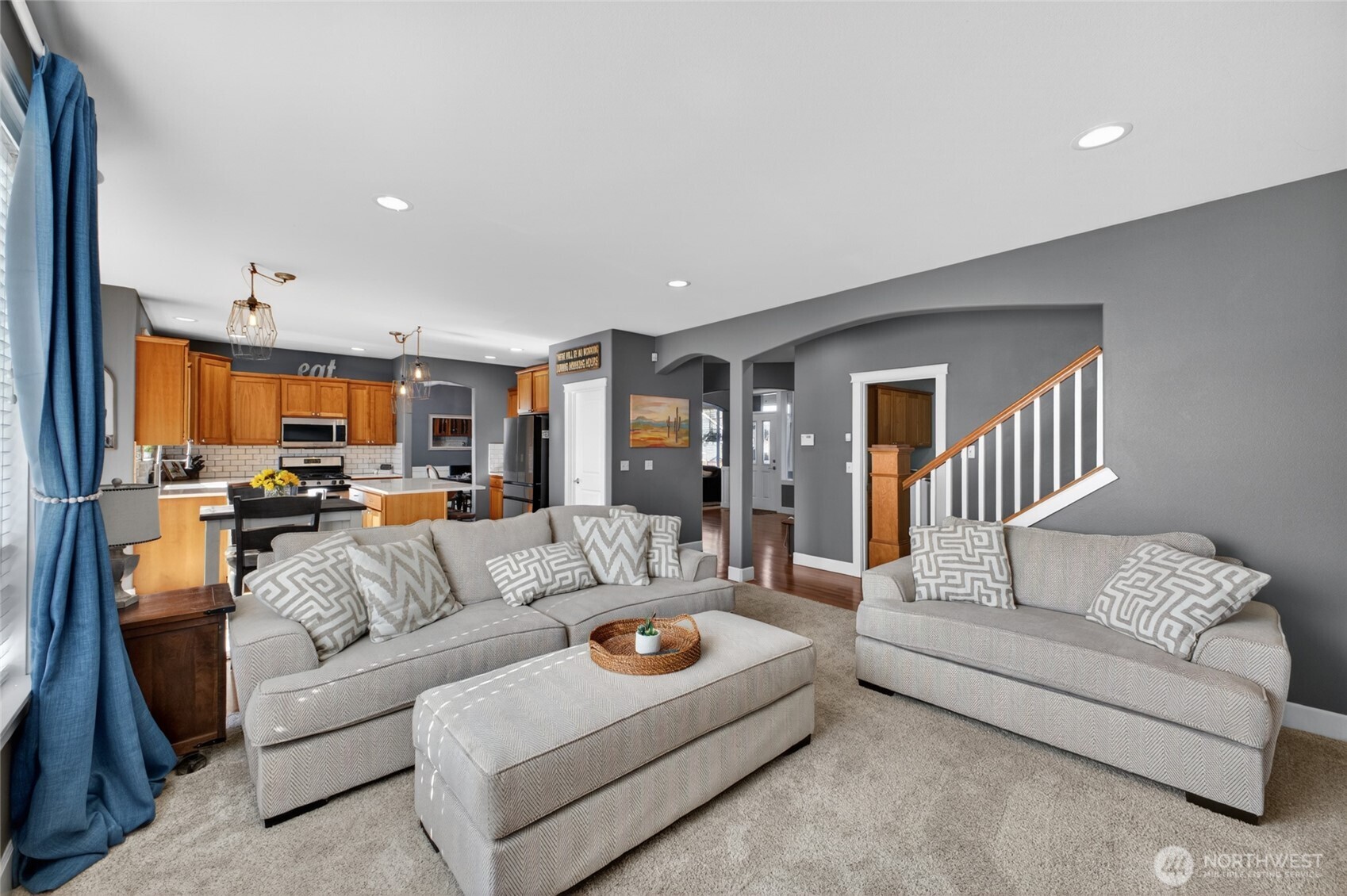 Exceptionally Maintained Home in Morning View Ridge 