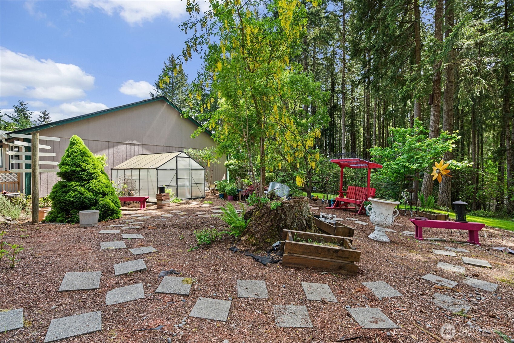 414 Chilvers Rd