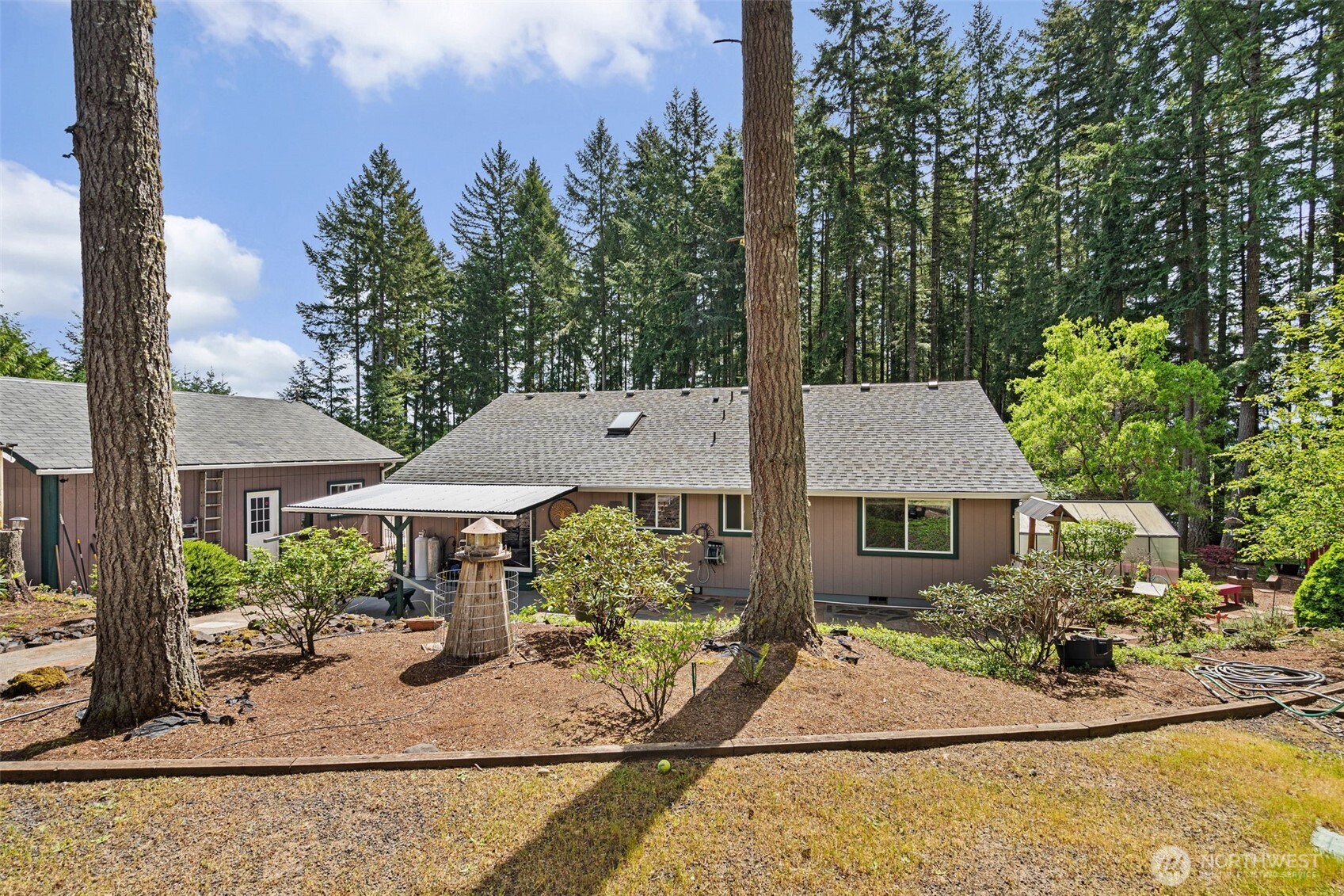 414 Chilvers Rd