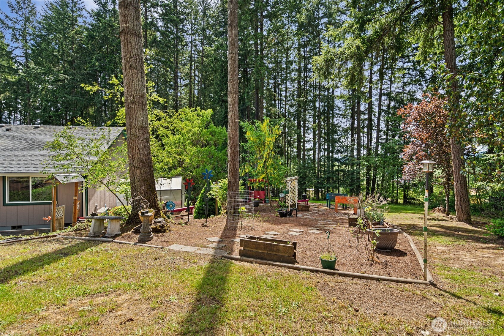 414 Chilvers Rd