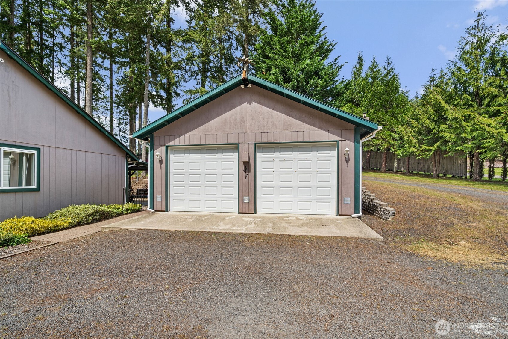 414 Chilvers Rd