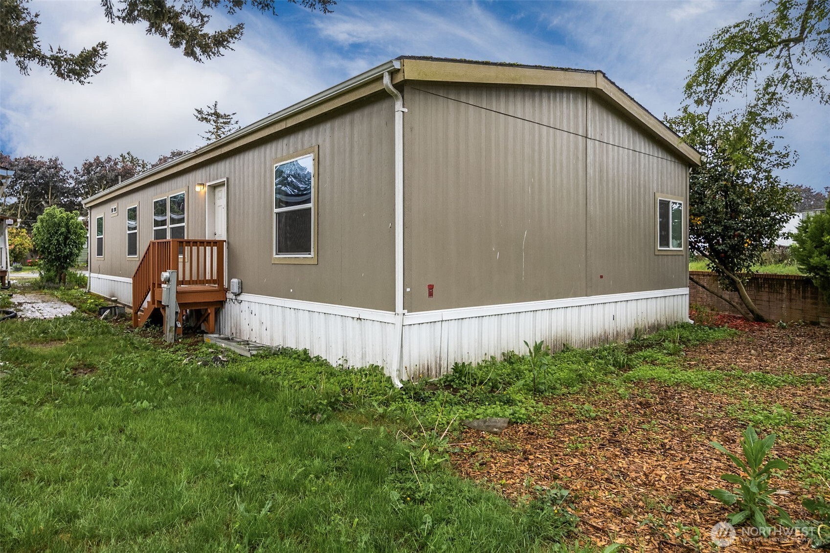 1720 Maple Lane Unit: 1