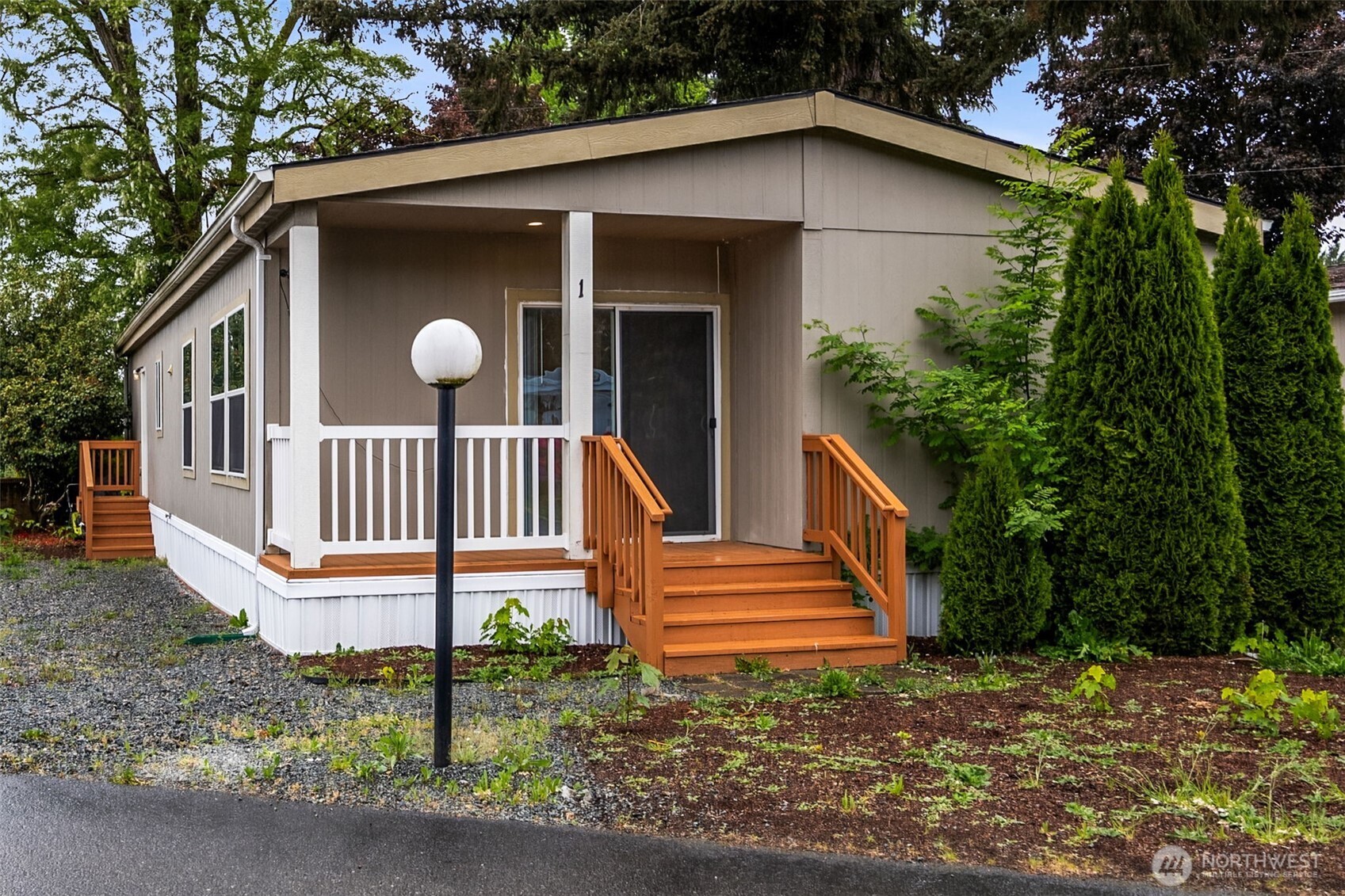 1720 Maple Lane Unit: 1