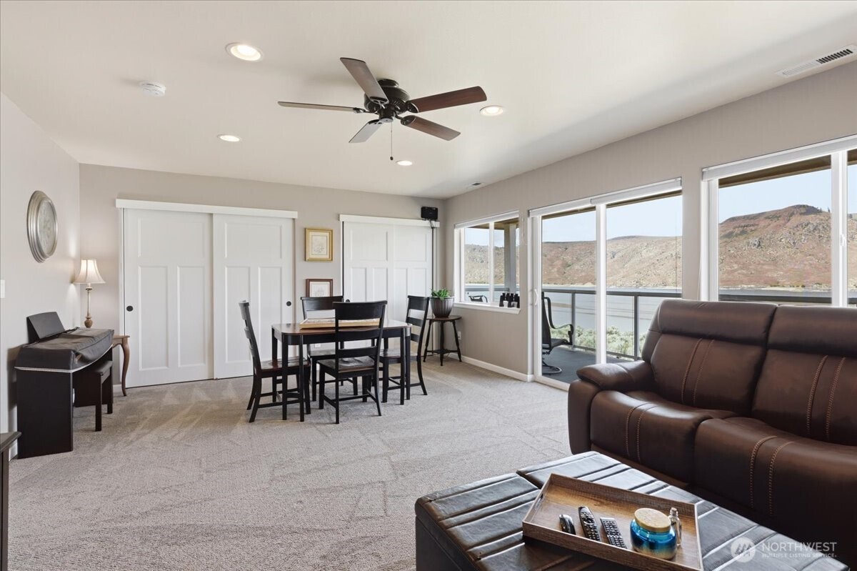 4265 Plum Pt. E