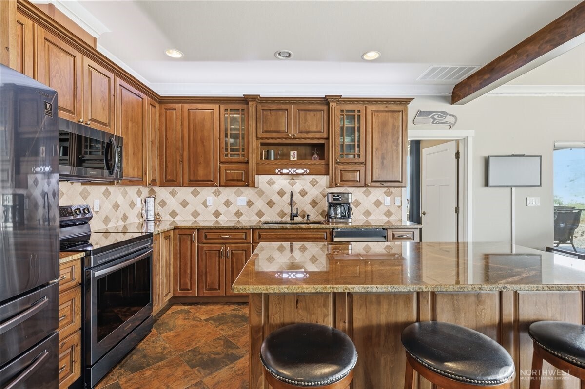 4265 Plum Pt. E