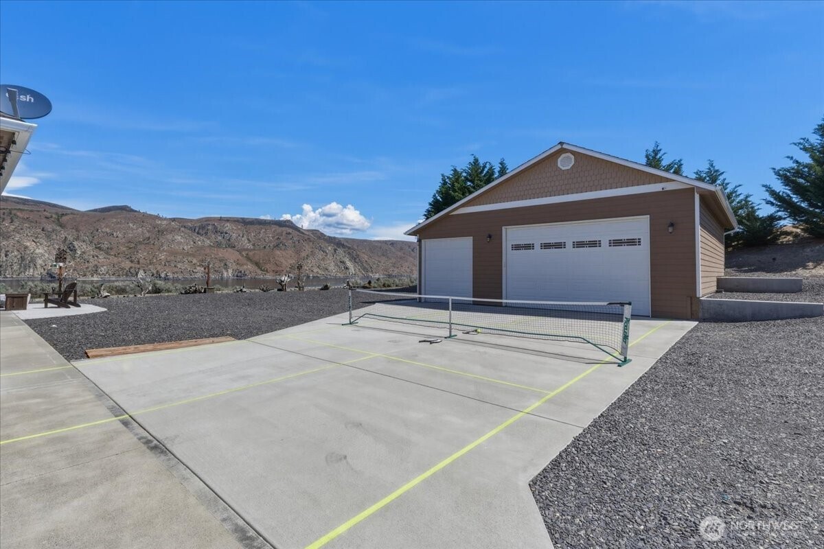 4265 Plum Pt. E