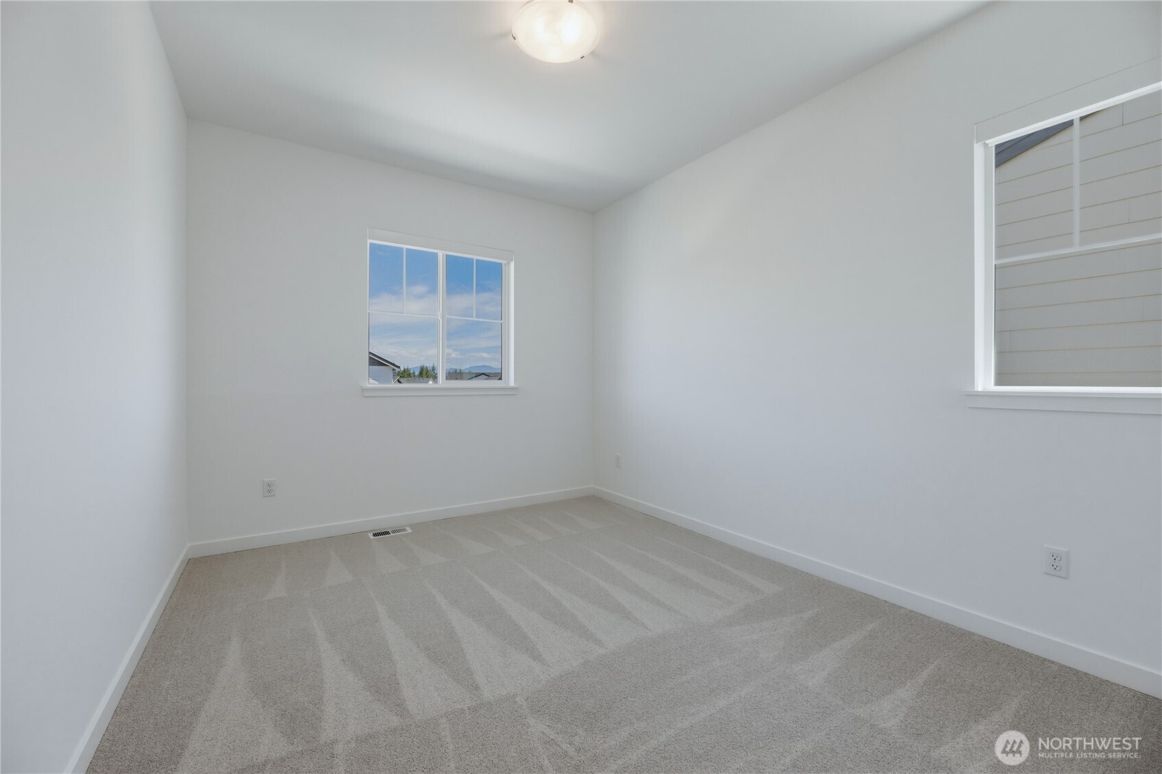 14636 203rd Avenue E
