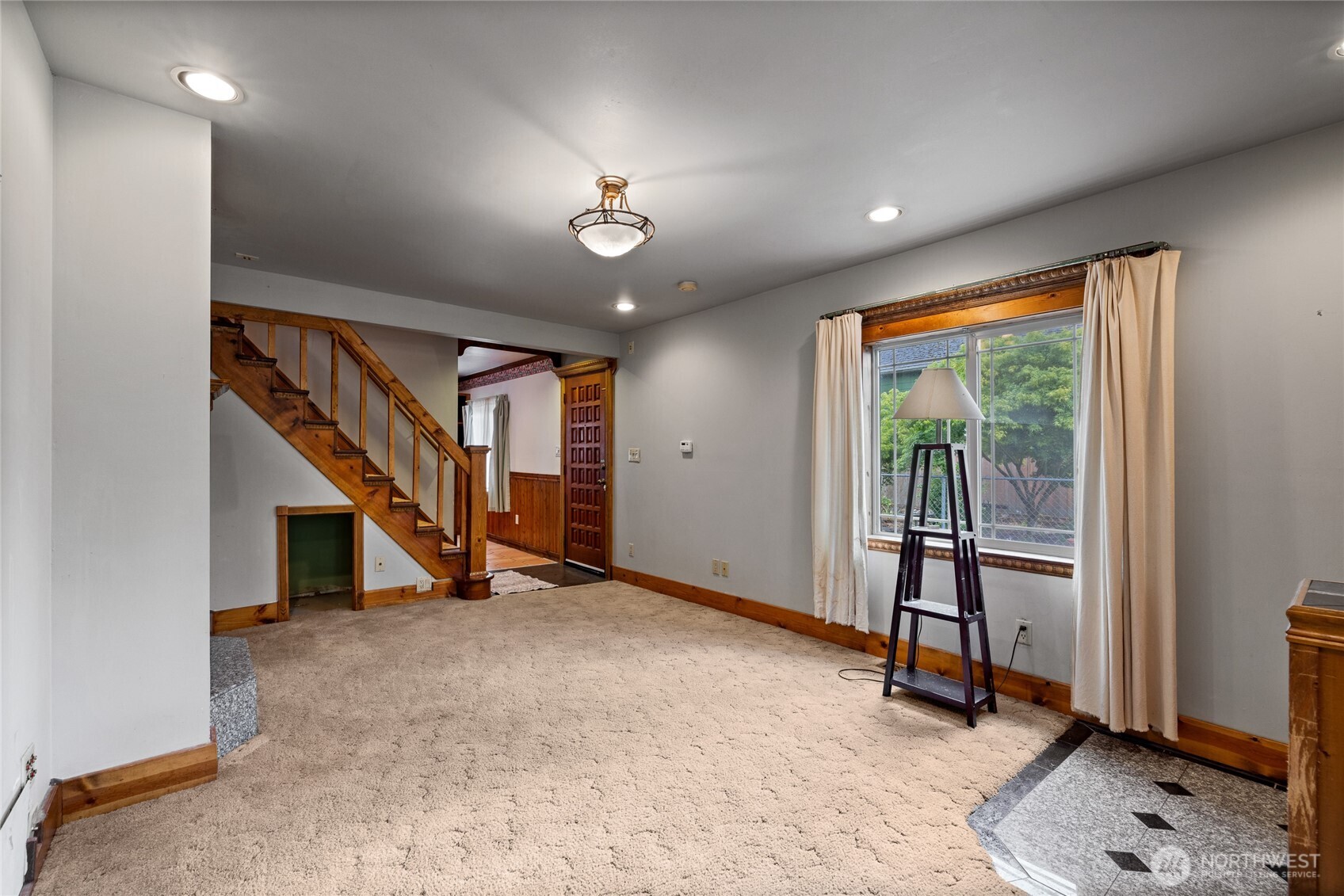 401 7th Street NW