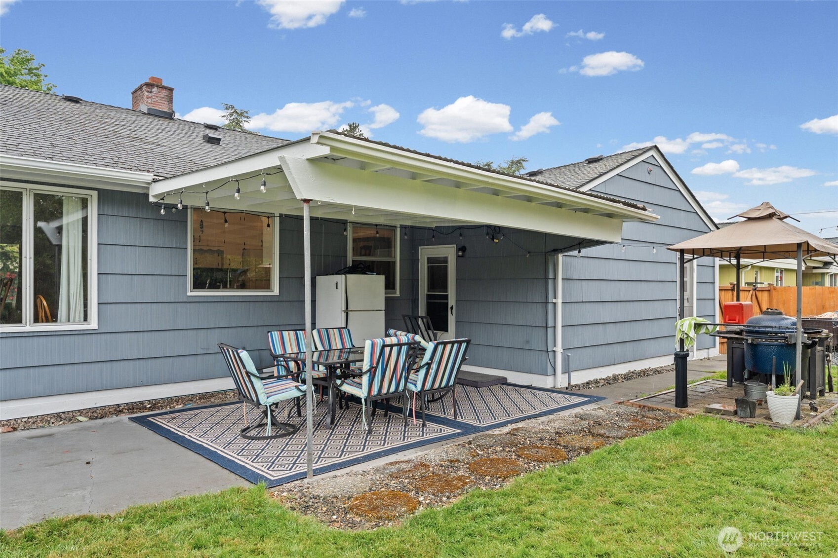 1609 W Pioneer Avenue