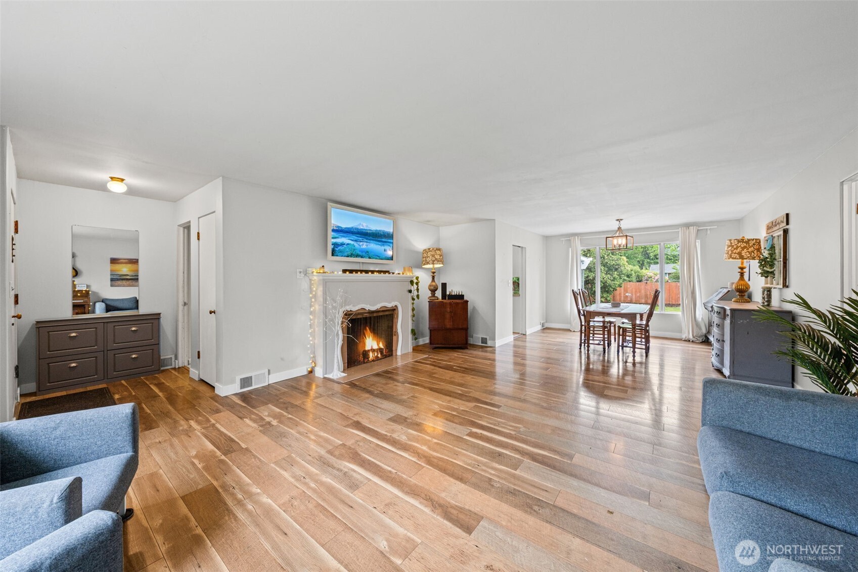 1609 W Pioneer Avenue