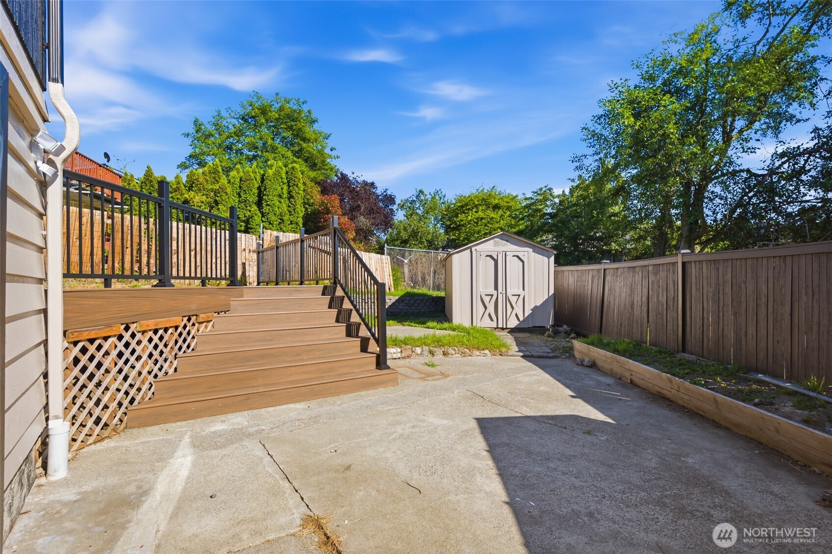 1813 S 244th Place