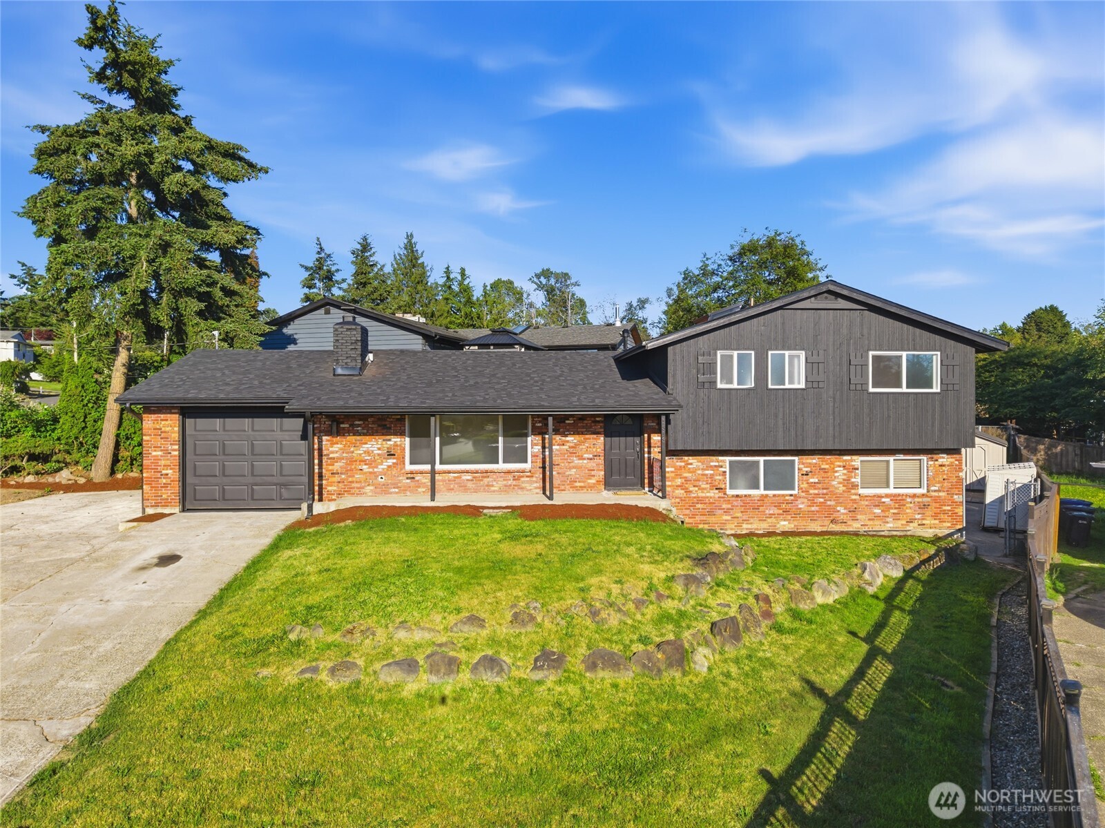 1813 S 244th Place