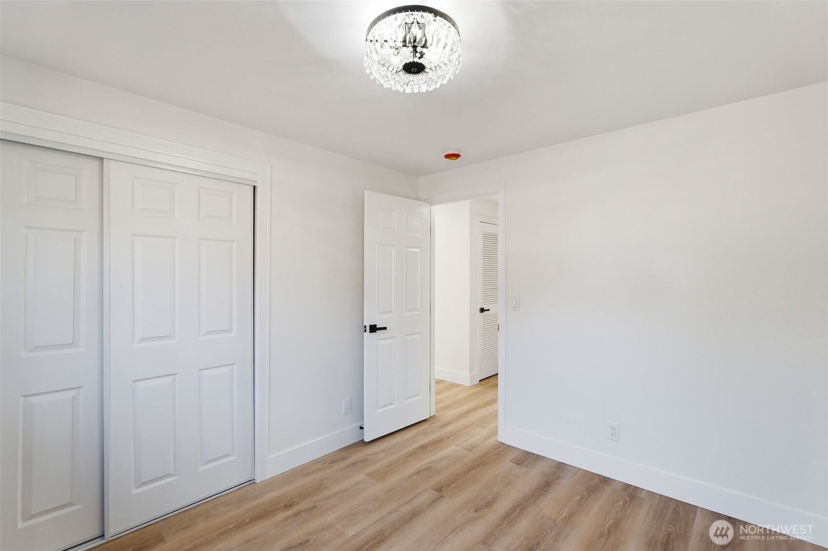 1813 S 244th Place