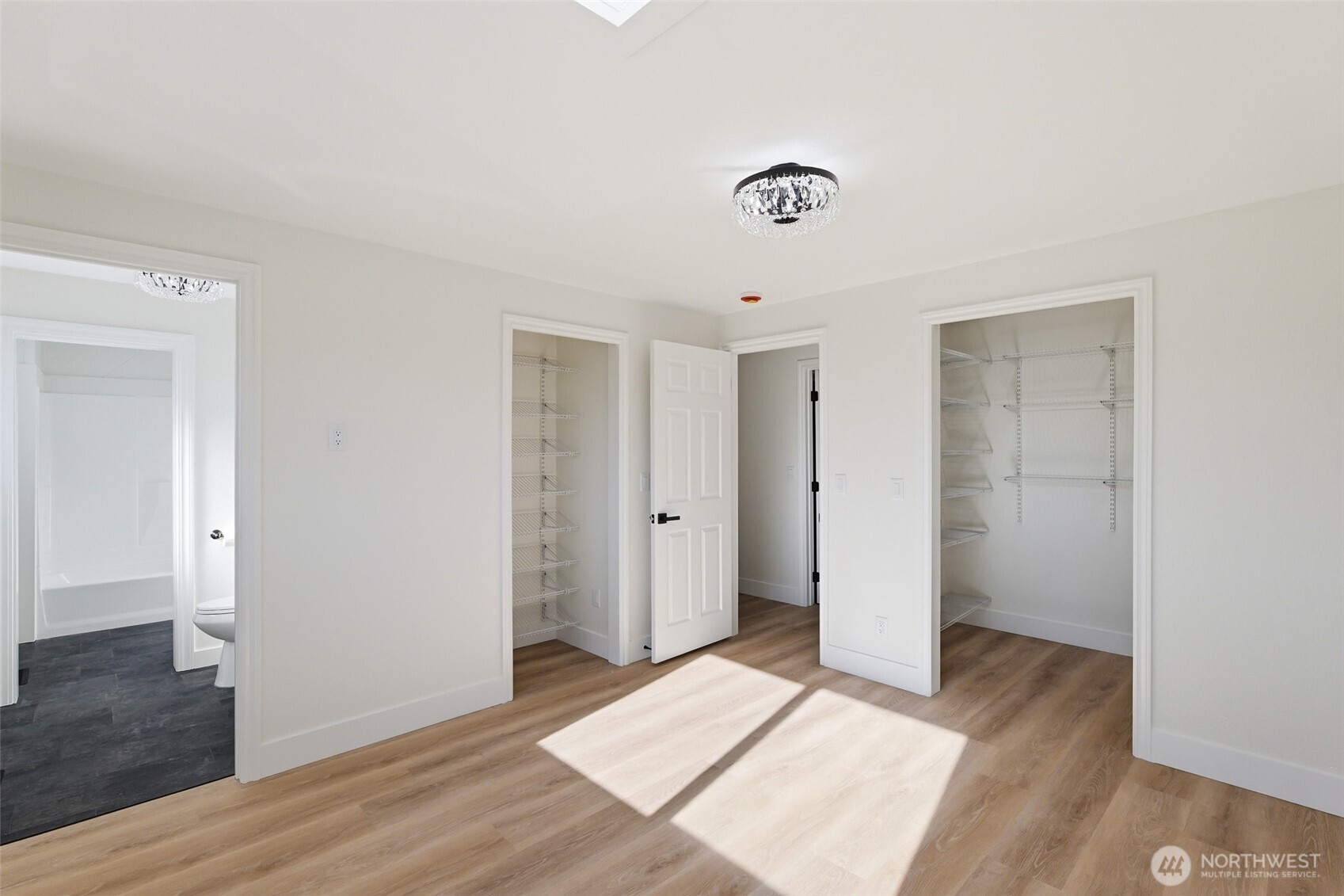 1813 S 244th Place