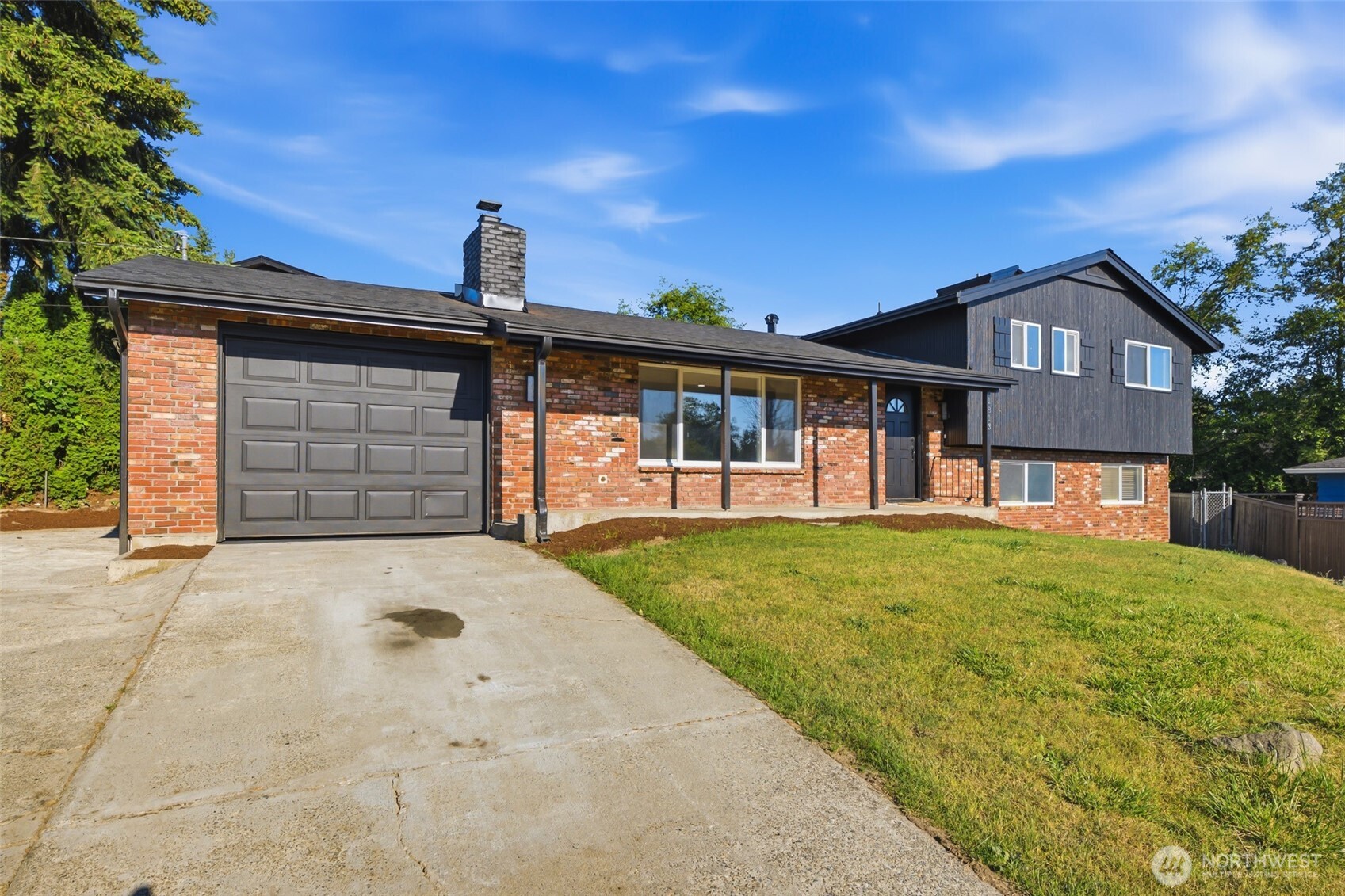 1813 S 244th Place
