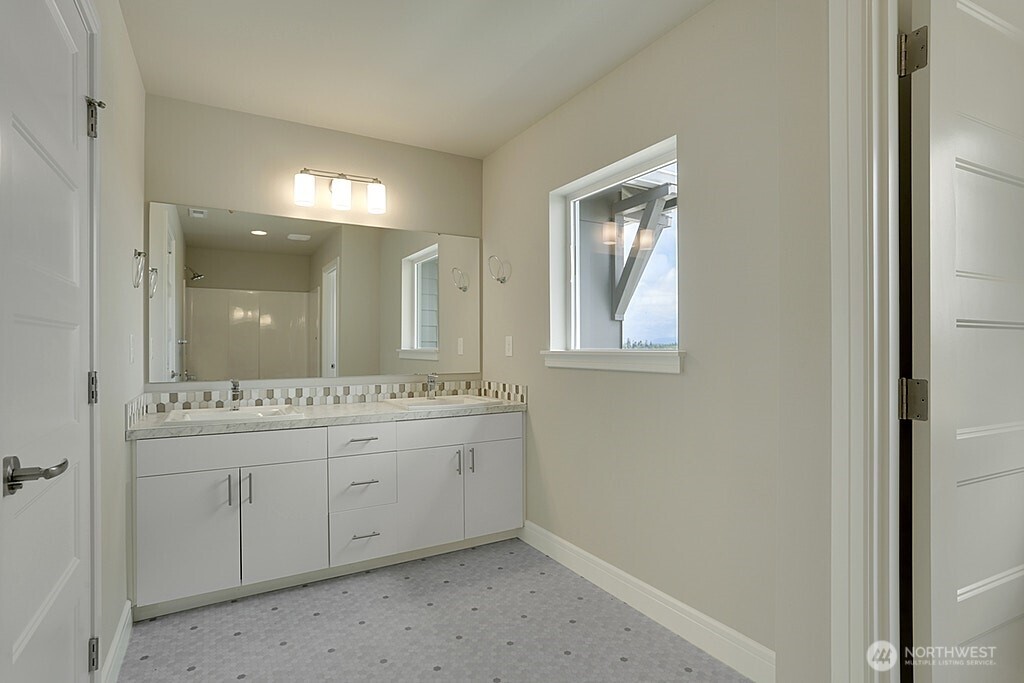 22854 61st Street E Unit: 303