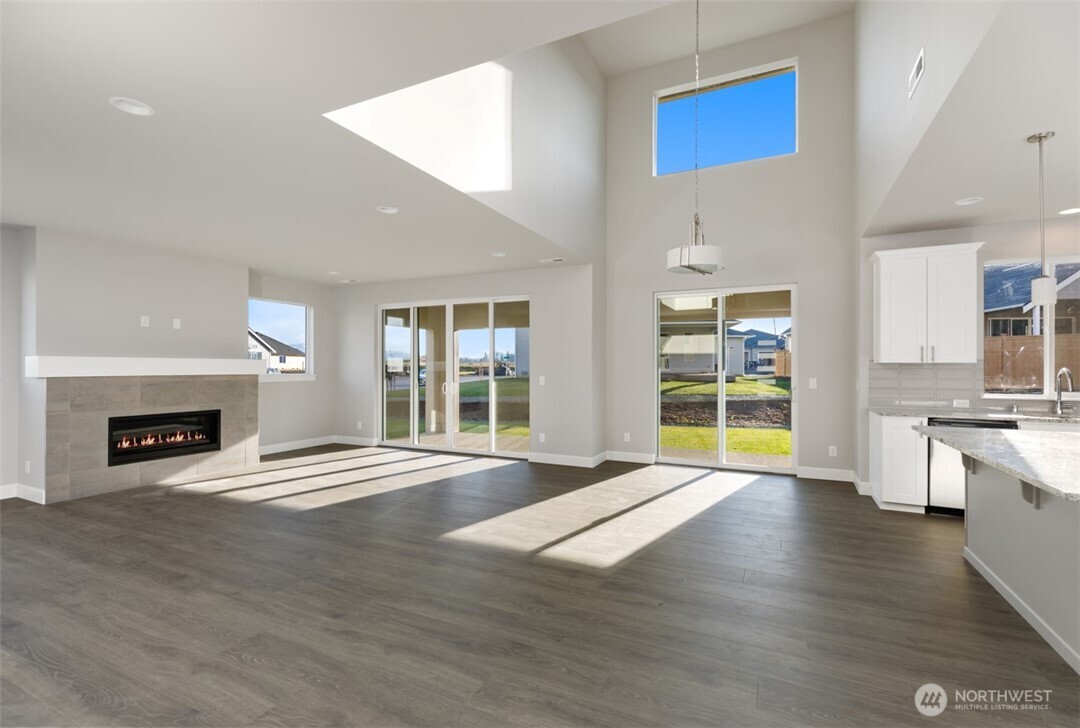22854 61st Street E Unit: 303