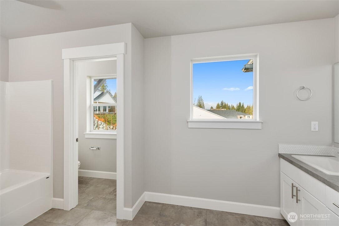 22854 61st Street E Unit: 303